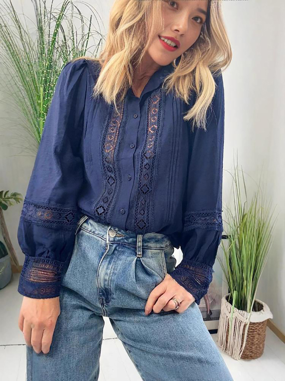 Effortless Lace Shirt 