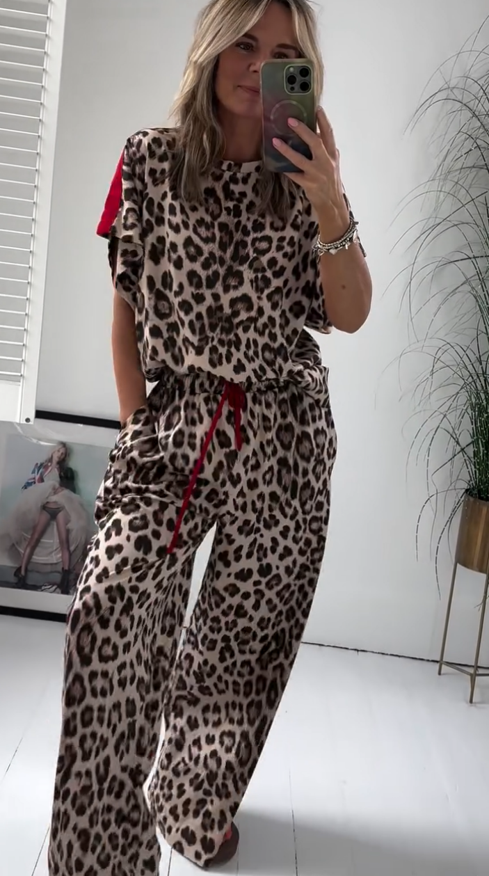 2025 New Cozy Leopard Print Set