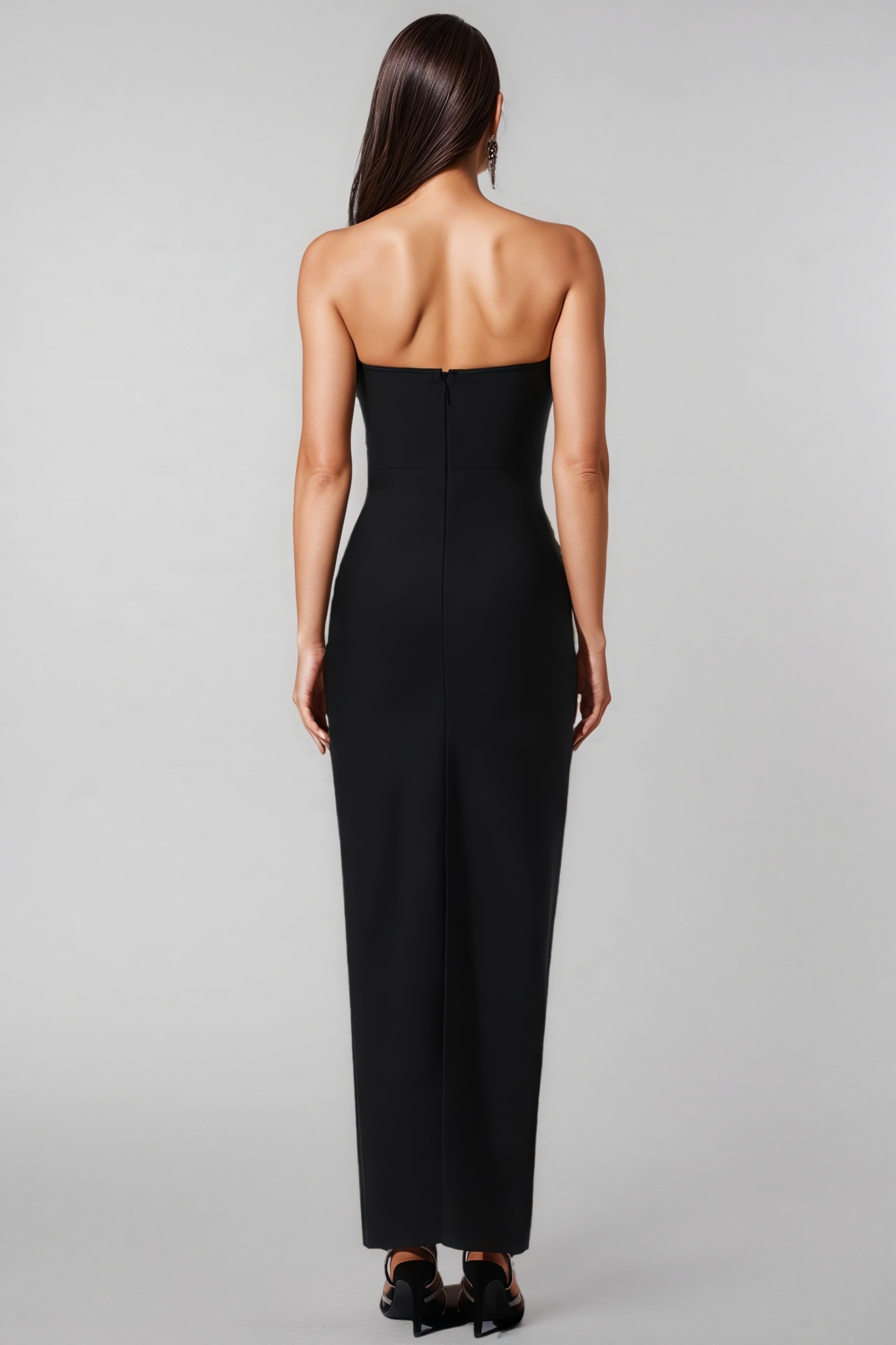 Mio Sleeveless Diamond Bandage Maxi Dress