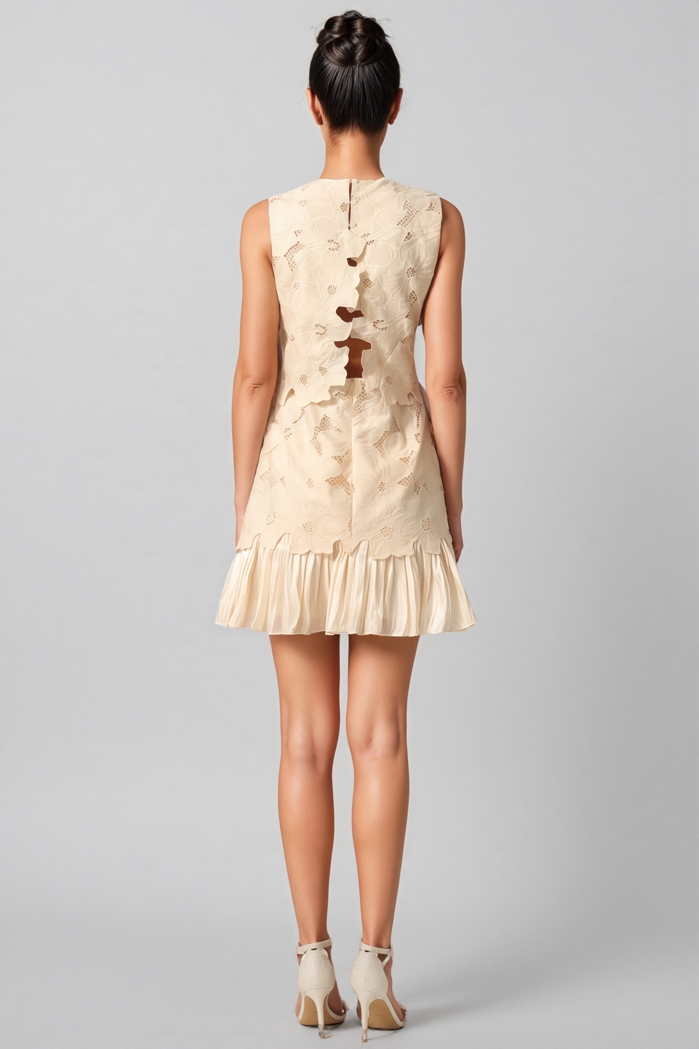 Rorat Beige Sleeveless Lace Mini Dress