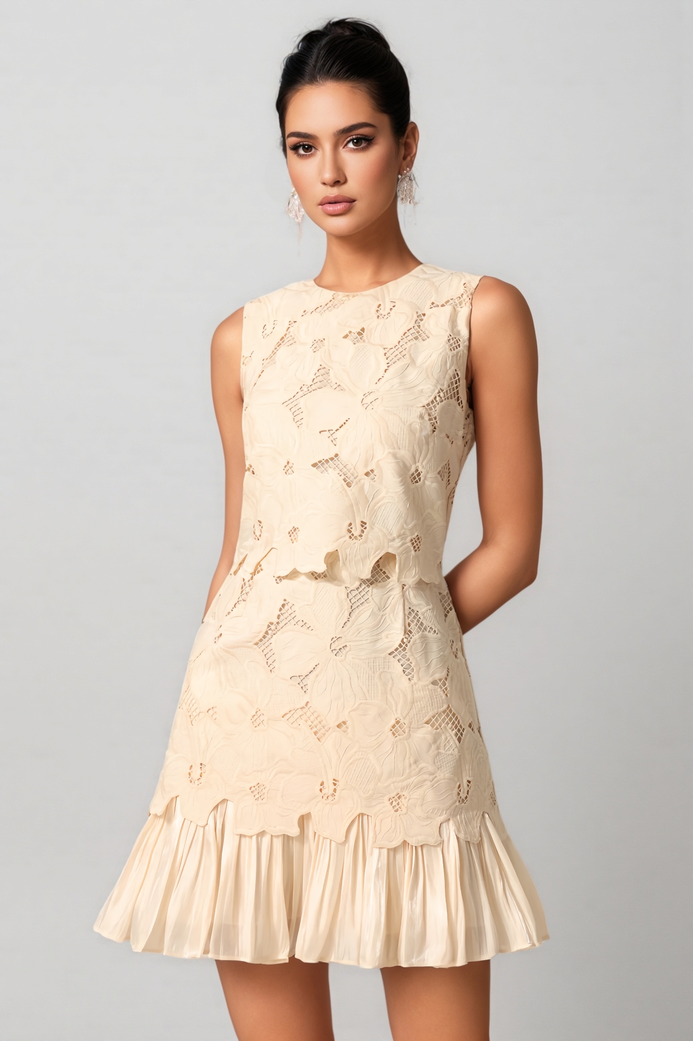 Rorat Beige Sleeveless Lace Mini Dress
