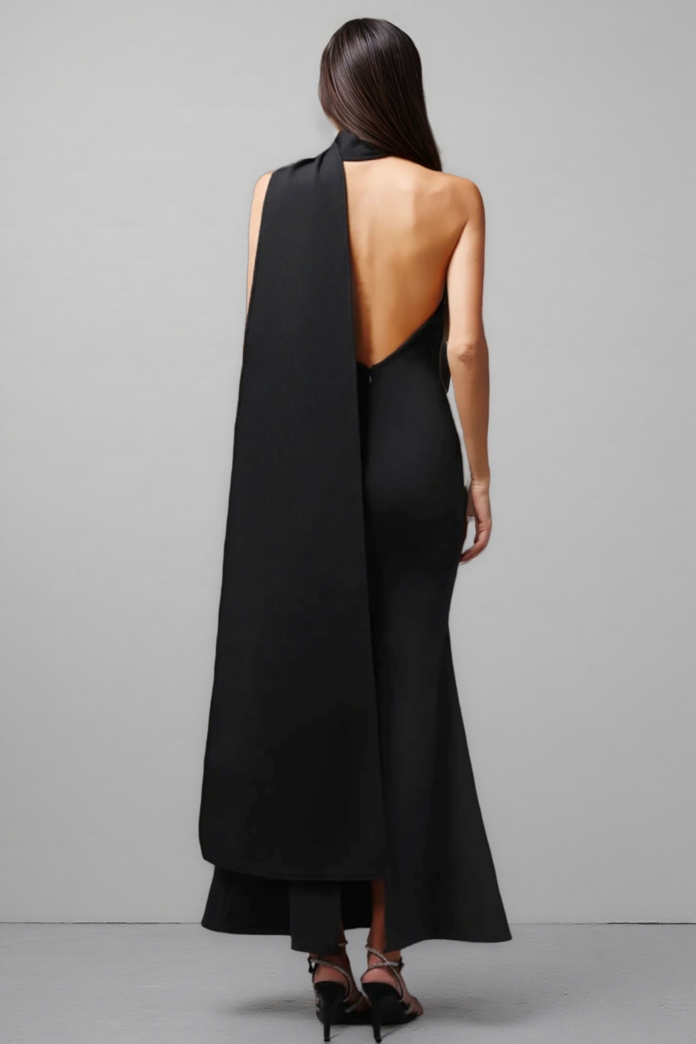 Ridia Sleeveless  Black Maxi Dress