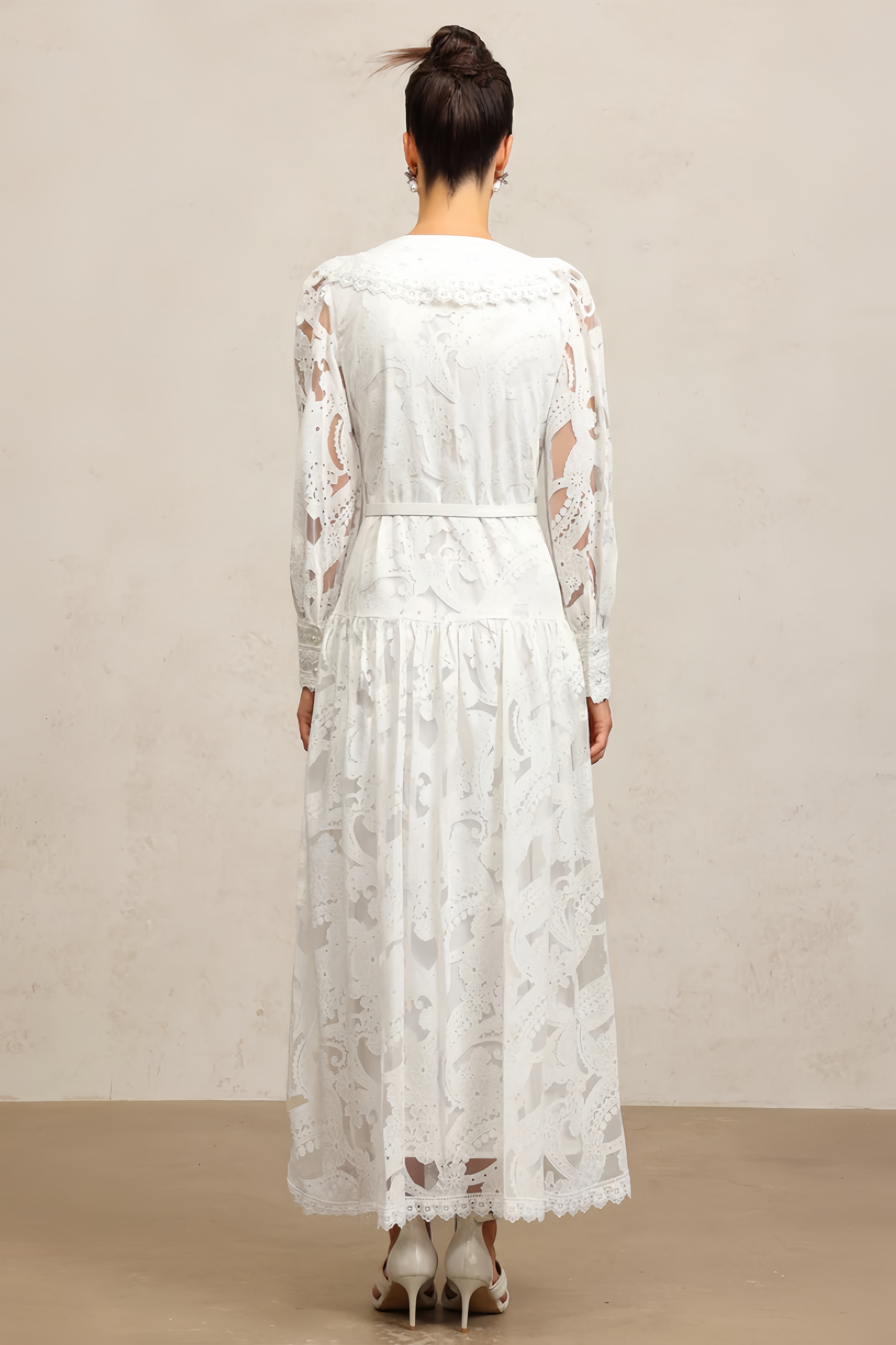 Phaelrx V Neck Long Sleeves Lace Folds Maxi Dress