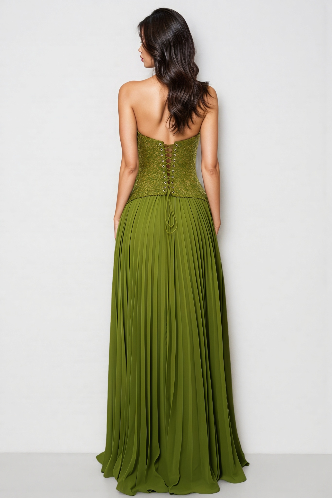 Julera Green Sleeveless Pleated Maxi Dress