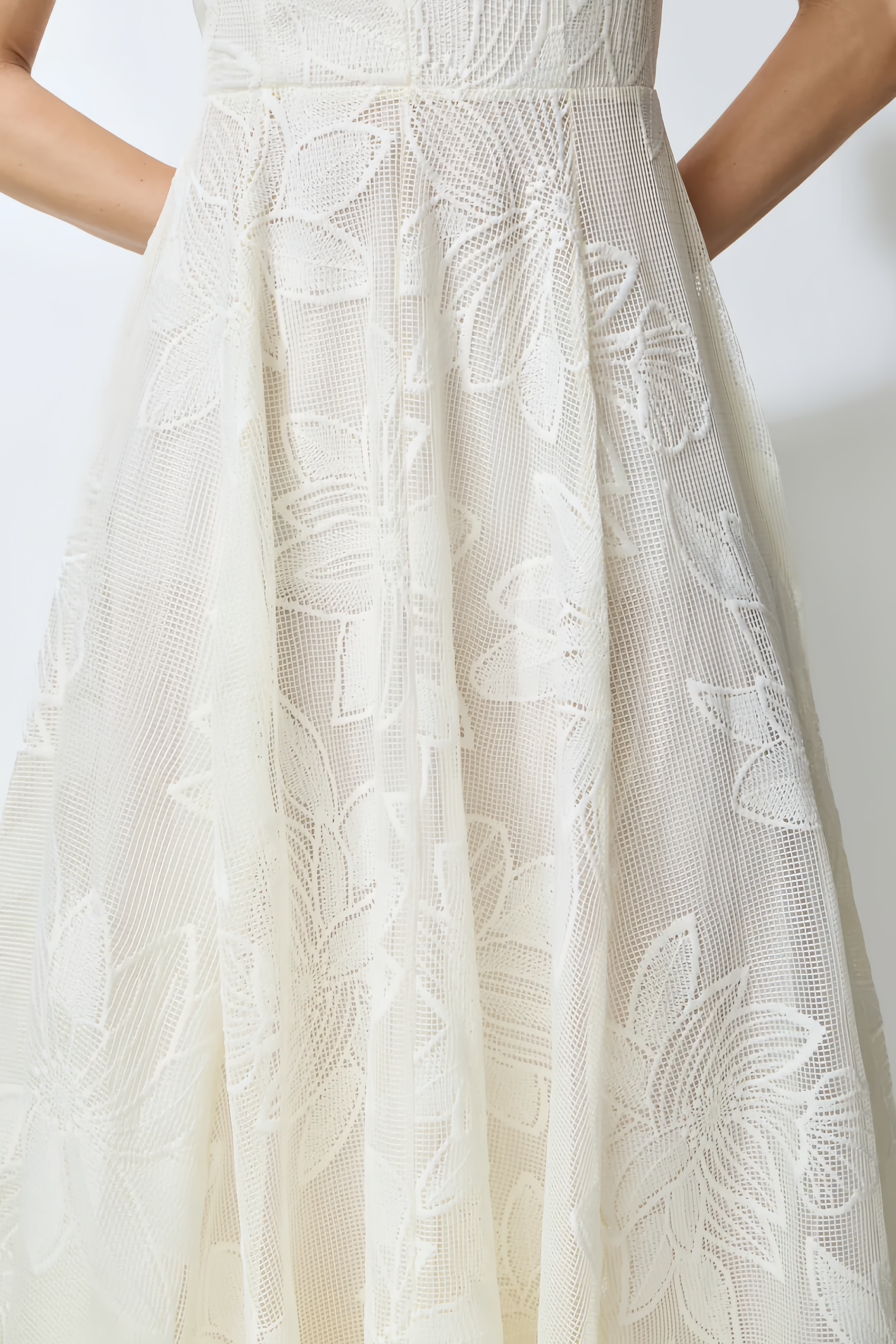 Wcony White Floral Lace Bow Strap Maxi Dress