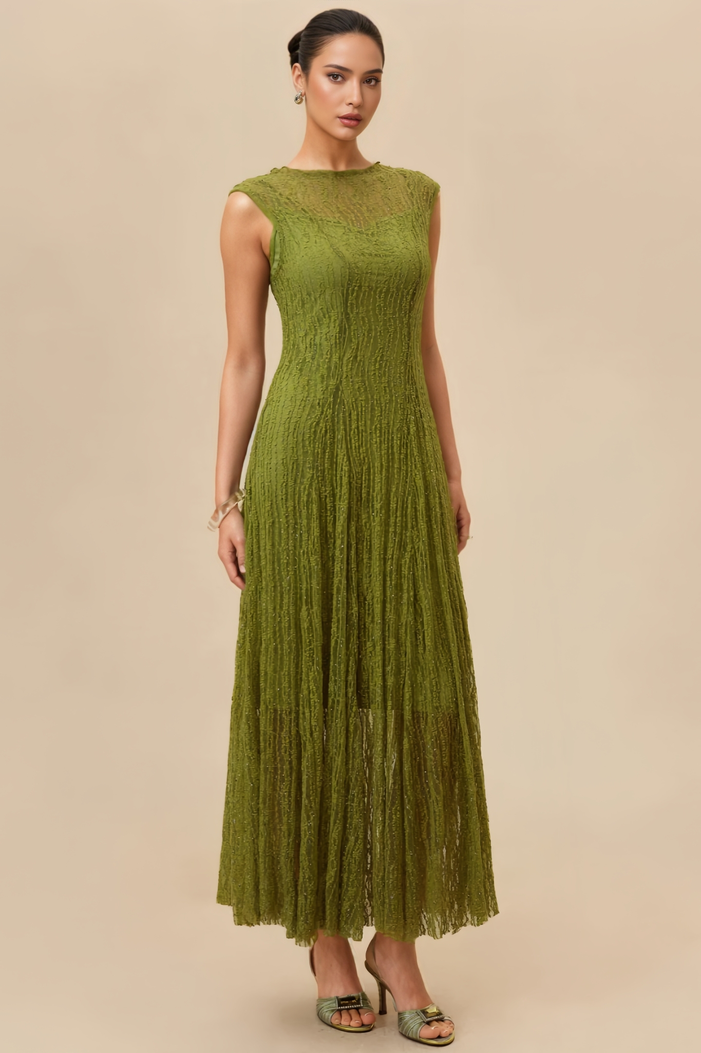 Hippa Green Sleeveless Pleated Maxi Dress