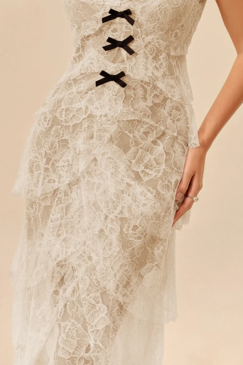Qlsin Beige Halter Lace Maxi Dress