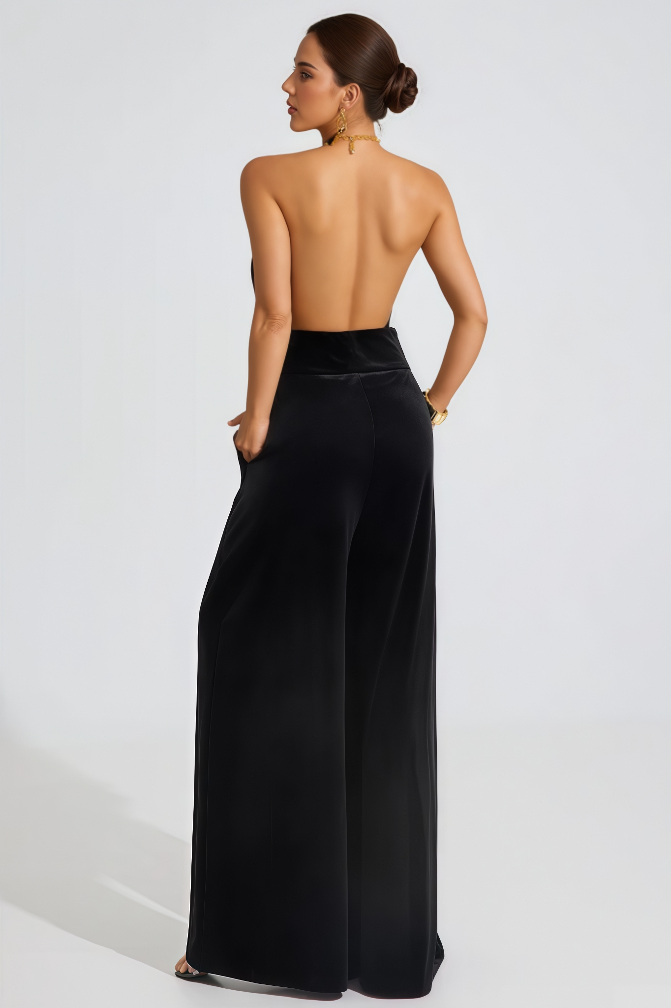 Mavrok Black Sleeveless Jumpsuit