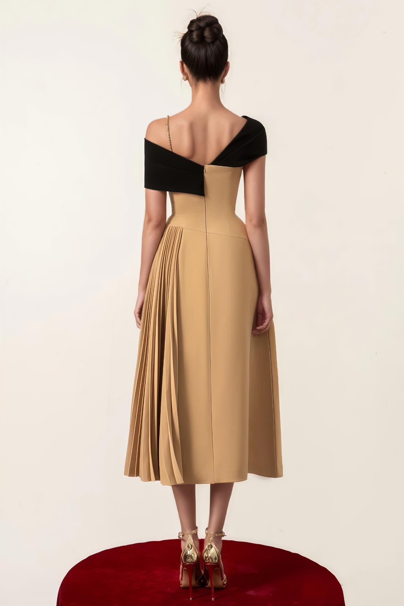 Sadity Khaki Pleated Midi Dress