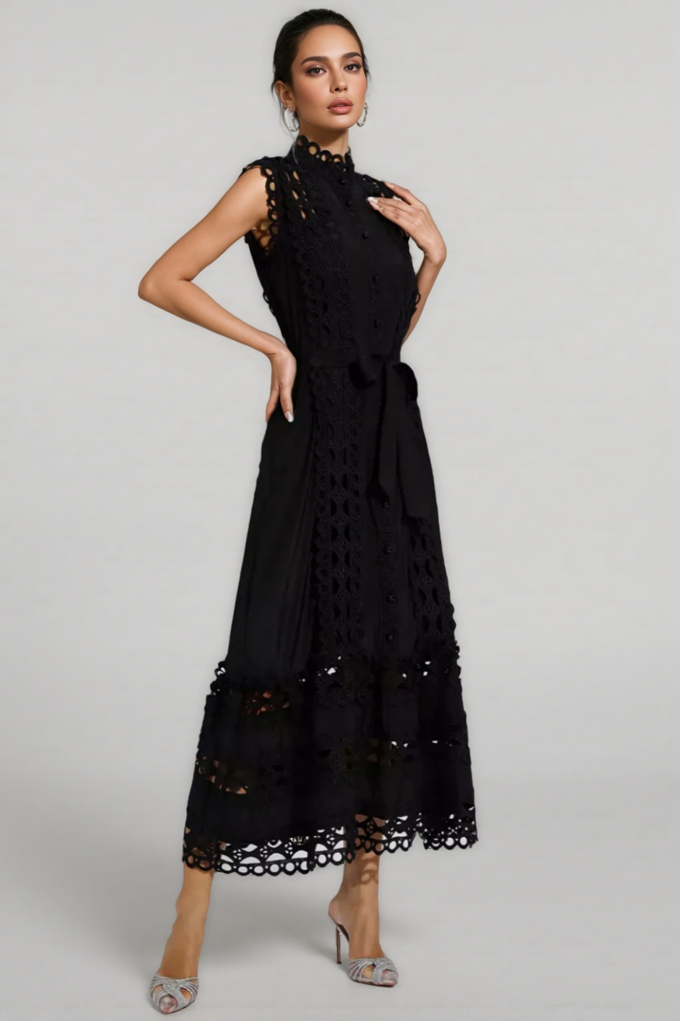 Kamo Black Sleeveless Hollow Maxi Dress