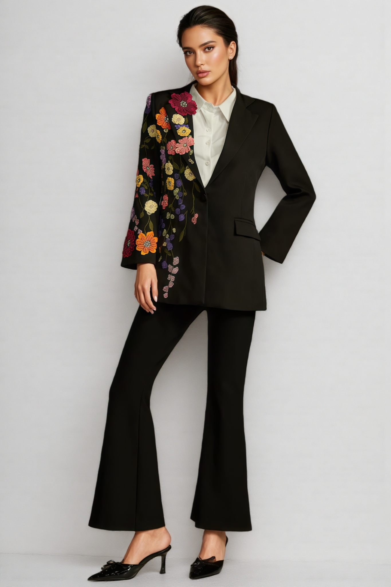 Abetzi Flower Embroidered Blazer