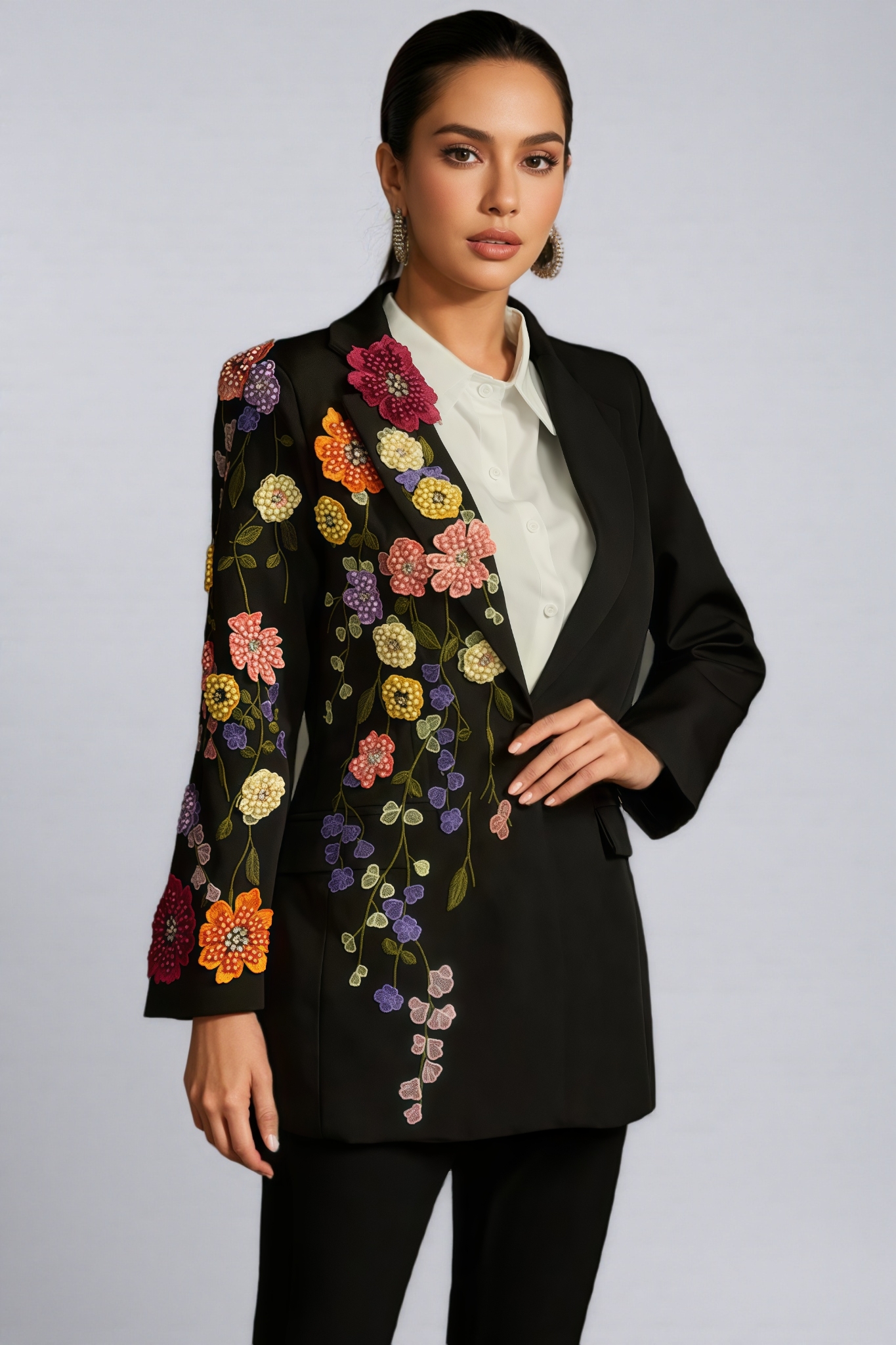 Abetzi Flower Embroidered Blazer
