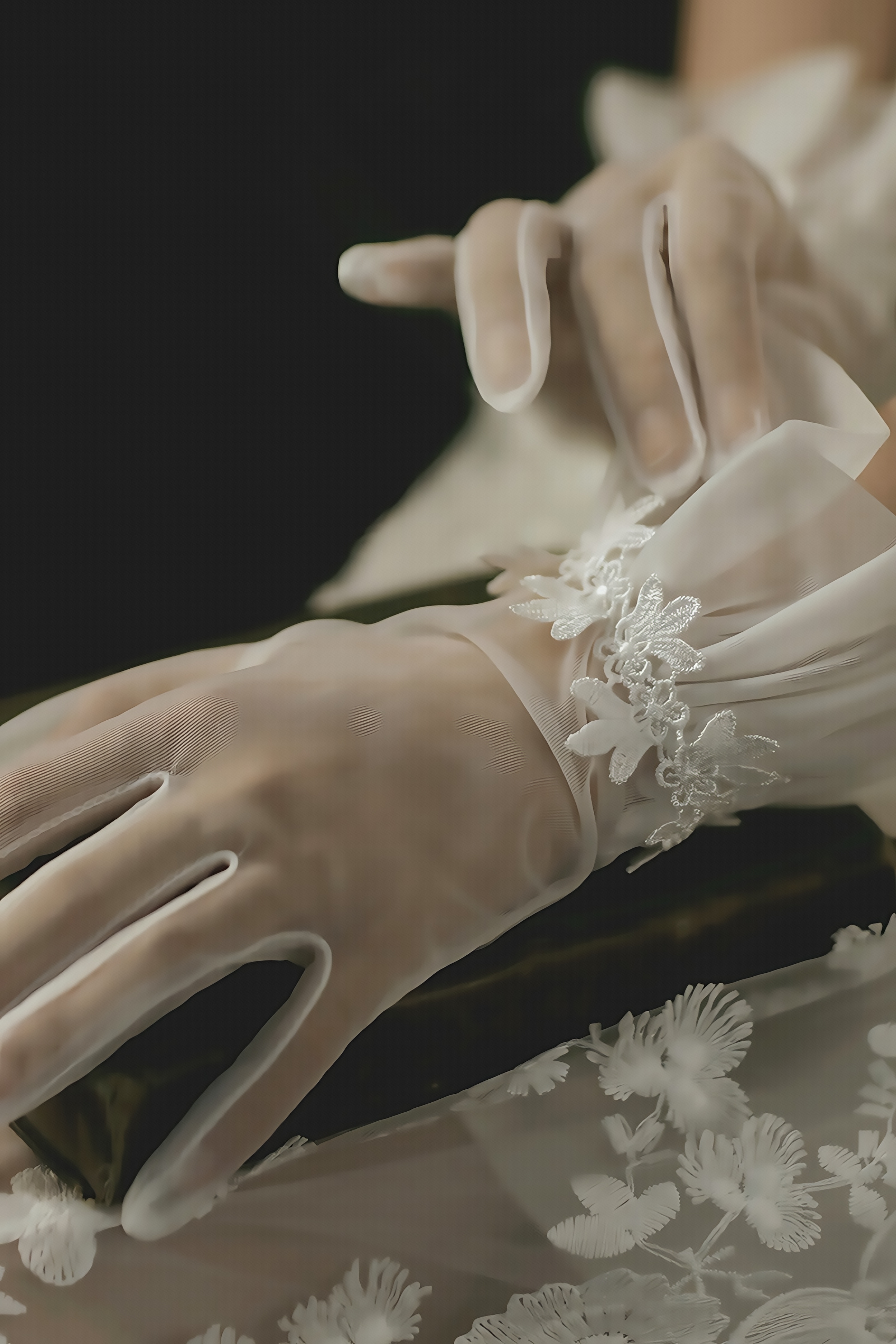 Kenlt White Bow Gloves