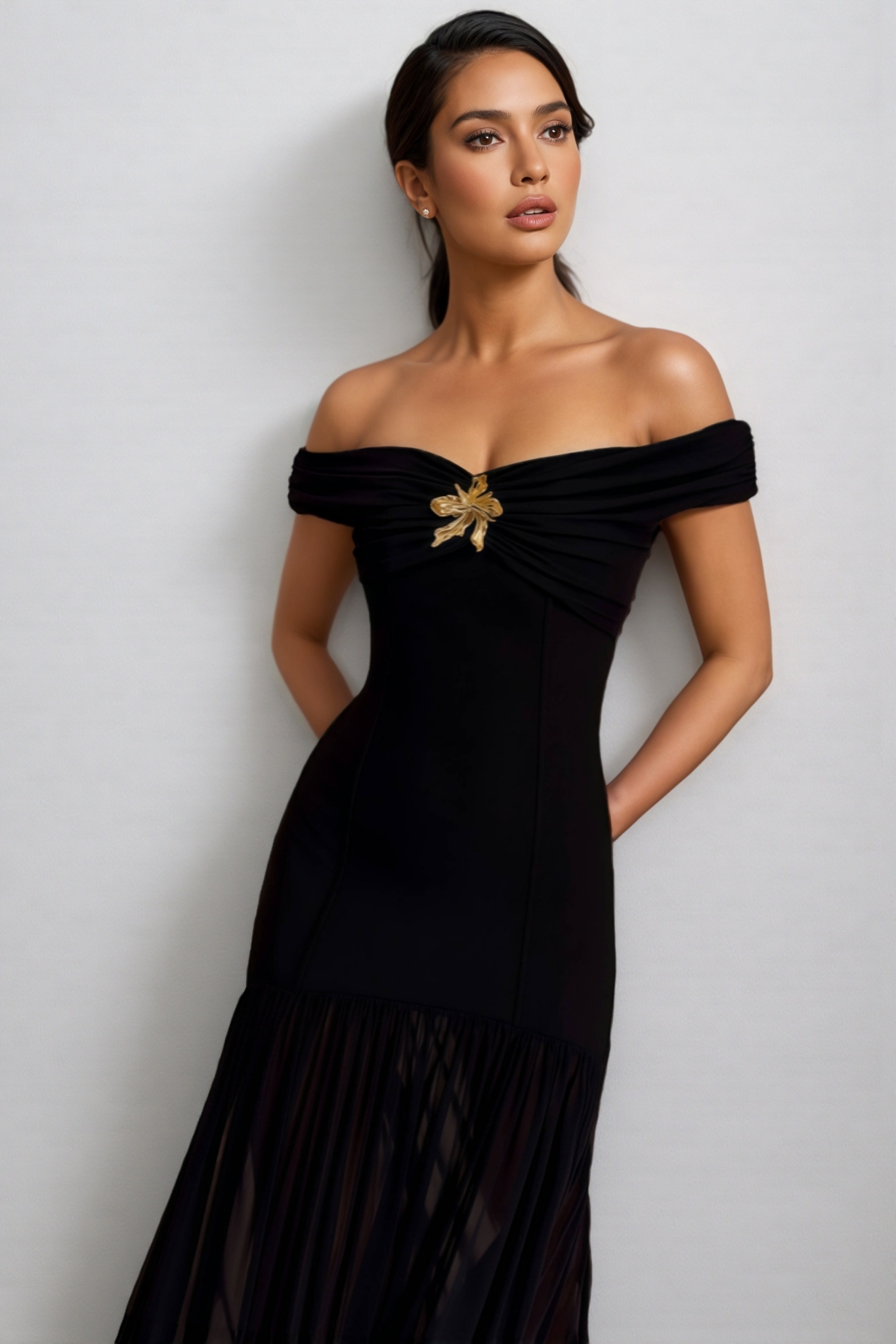 Dravert Black Mesh Backless Pleated Maxi Dress
