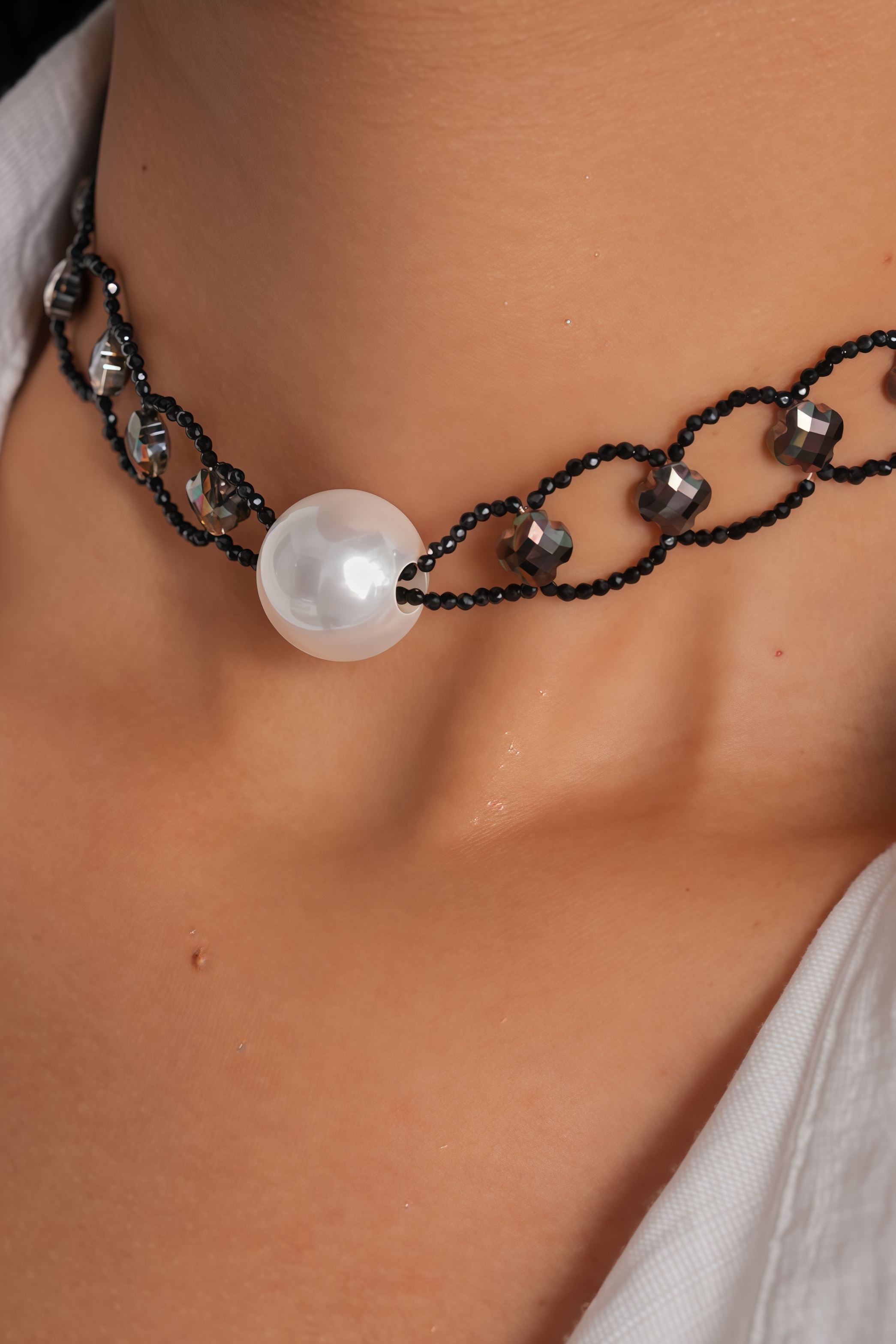Sastien Glass Pearl Necklace