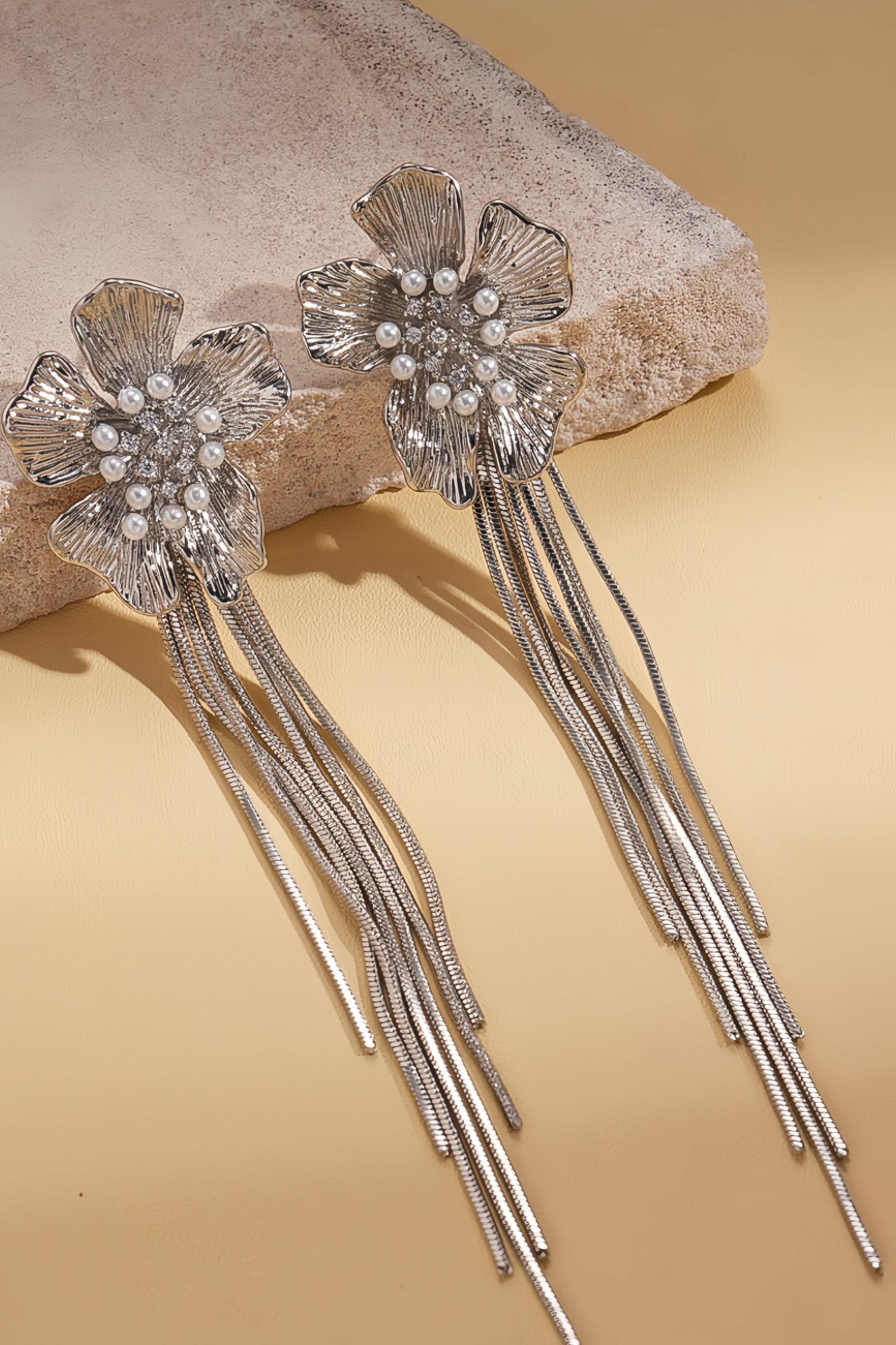 Grncet Pearl Flower Fringe Earrings