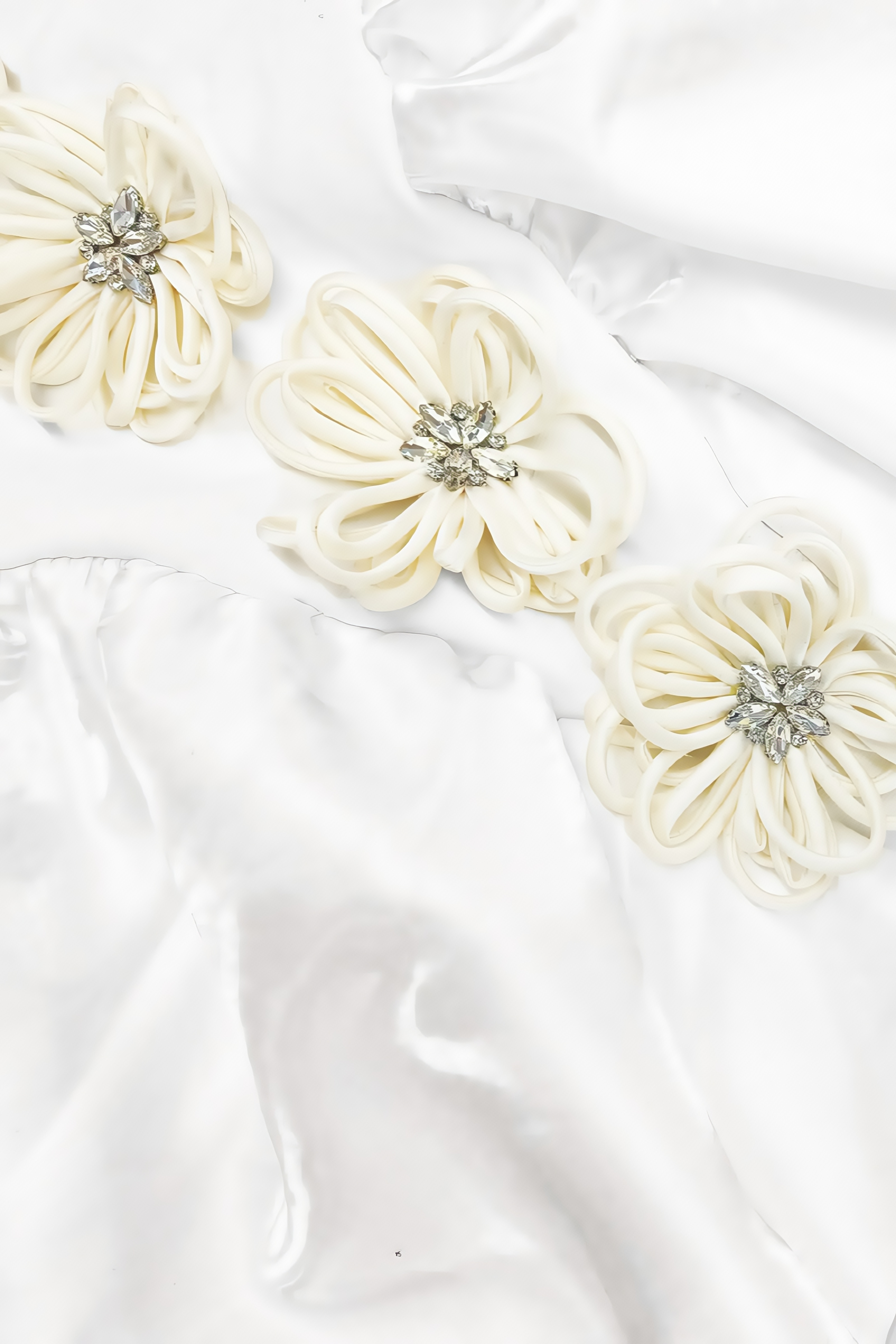 Juyce White 3D Floral Mini Dress