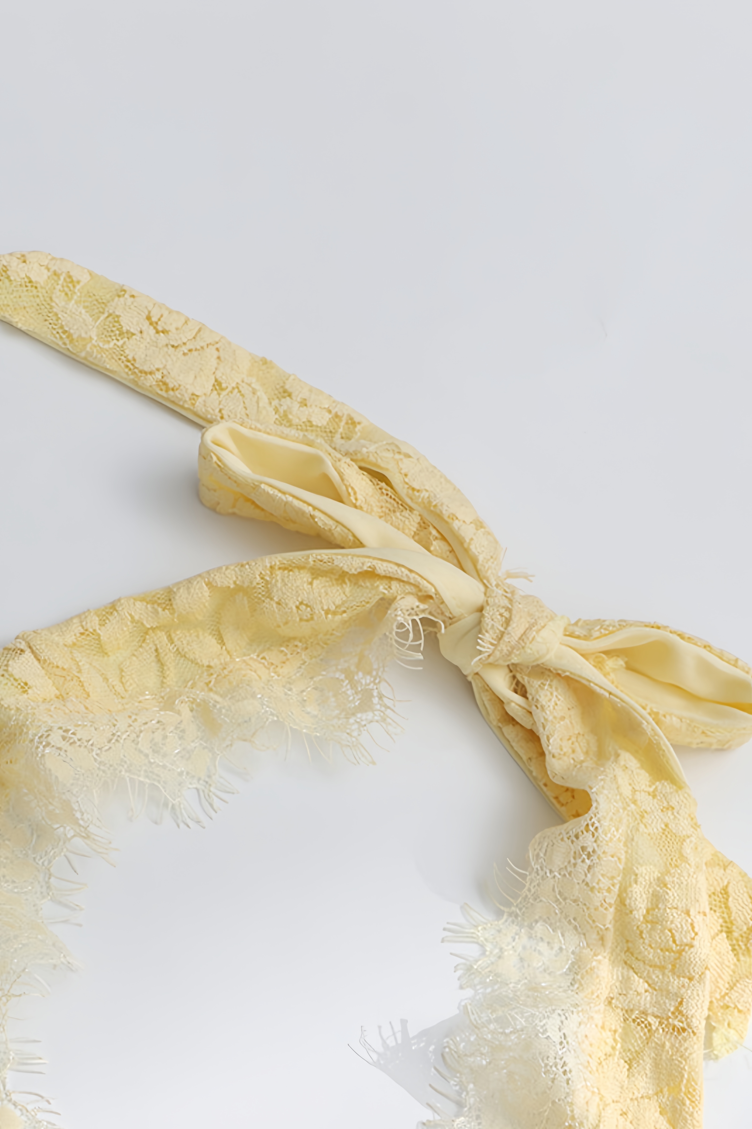 Quillrt Yellow Backless Lace Mesh Midi Dress