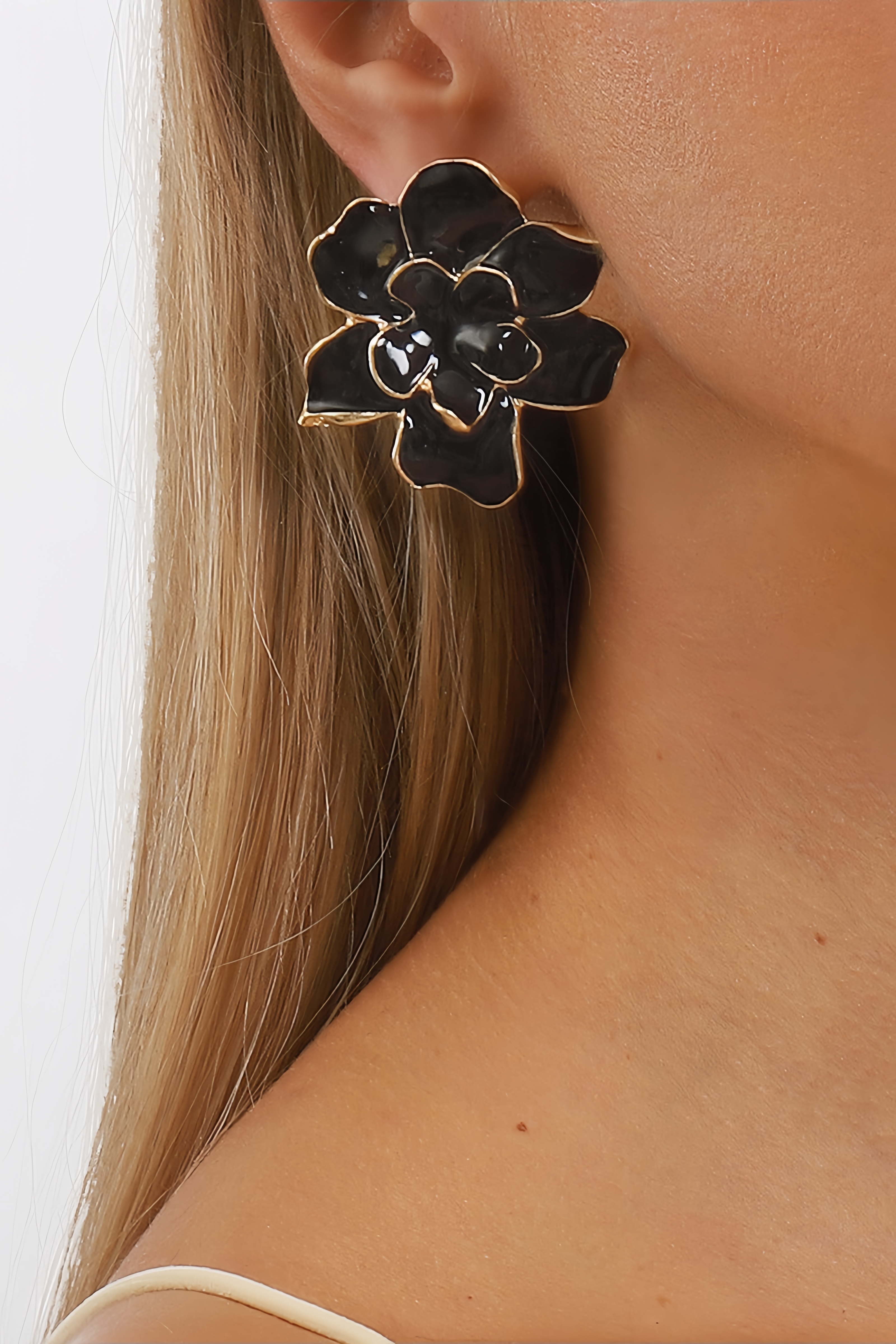 Berlioz Dripping Oil 3D Flower Earrings