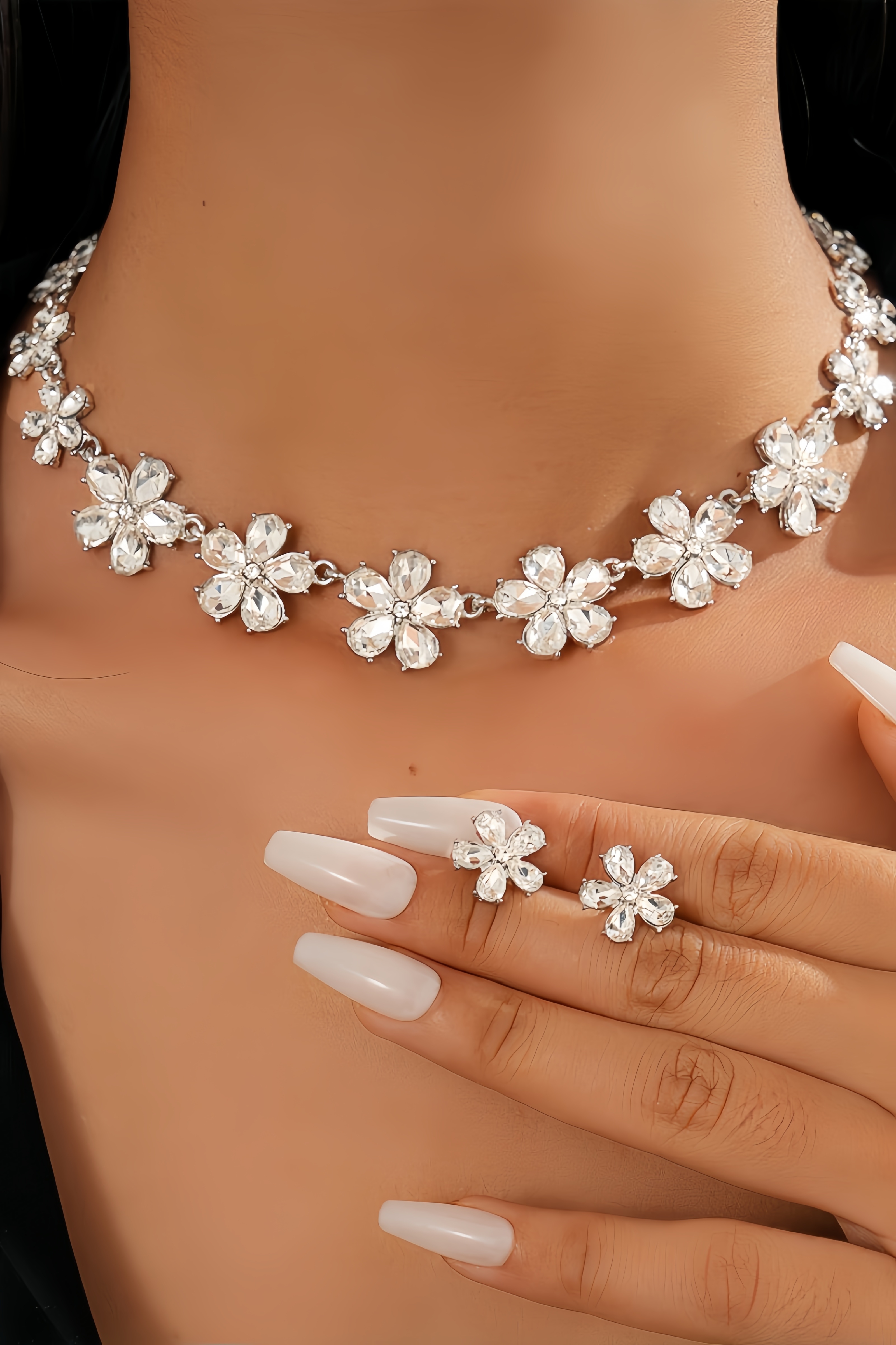 Hcnah Diamond Studded Flower Earrings Necklaces