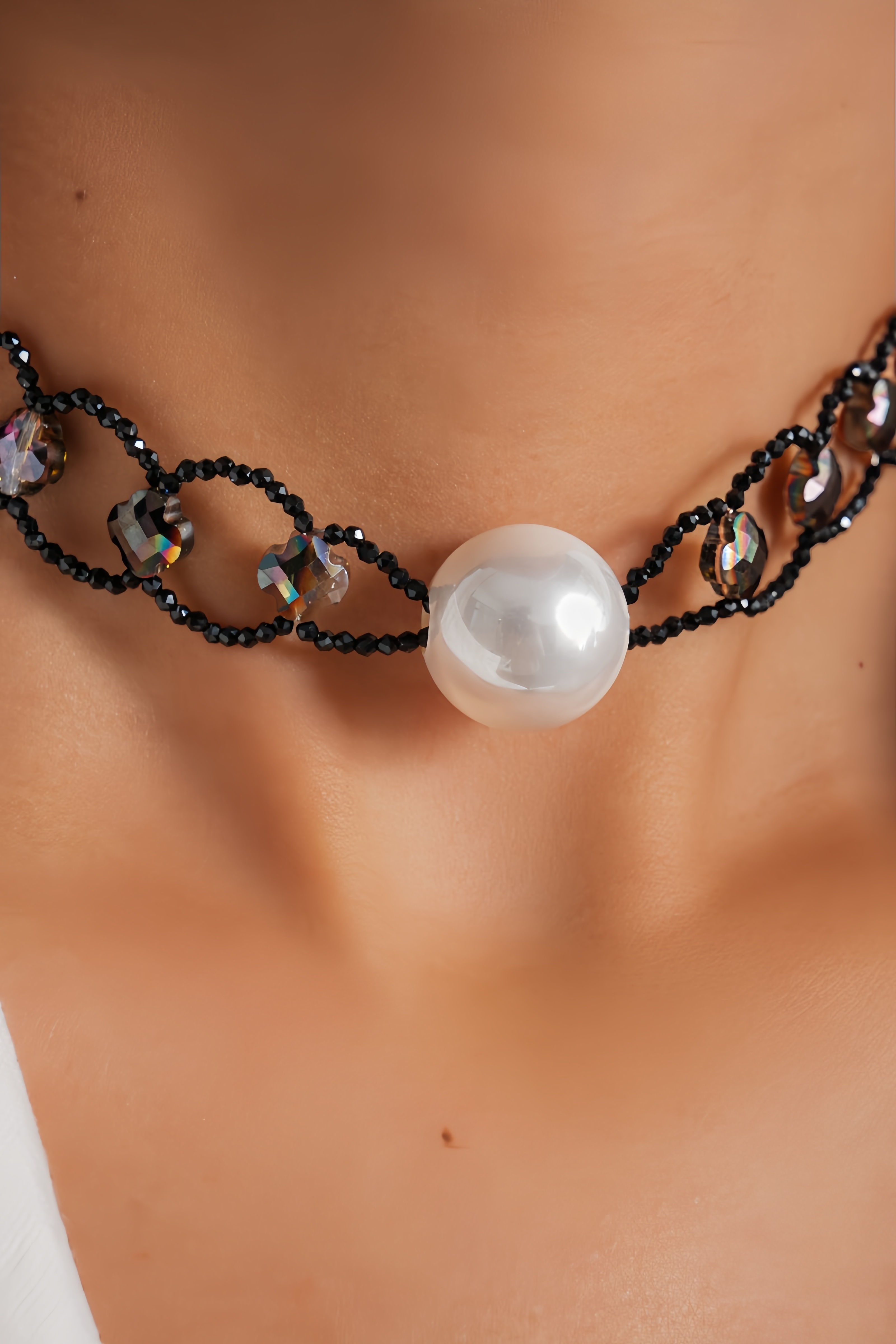 Sastien Glass Pearl Necklace