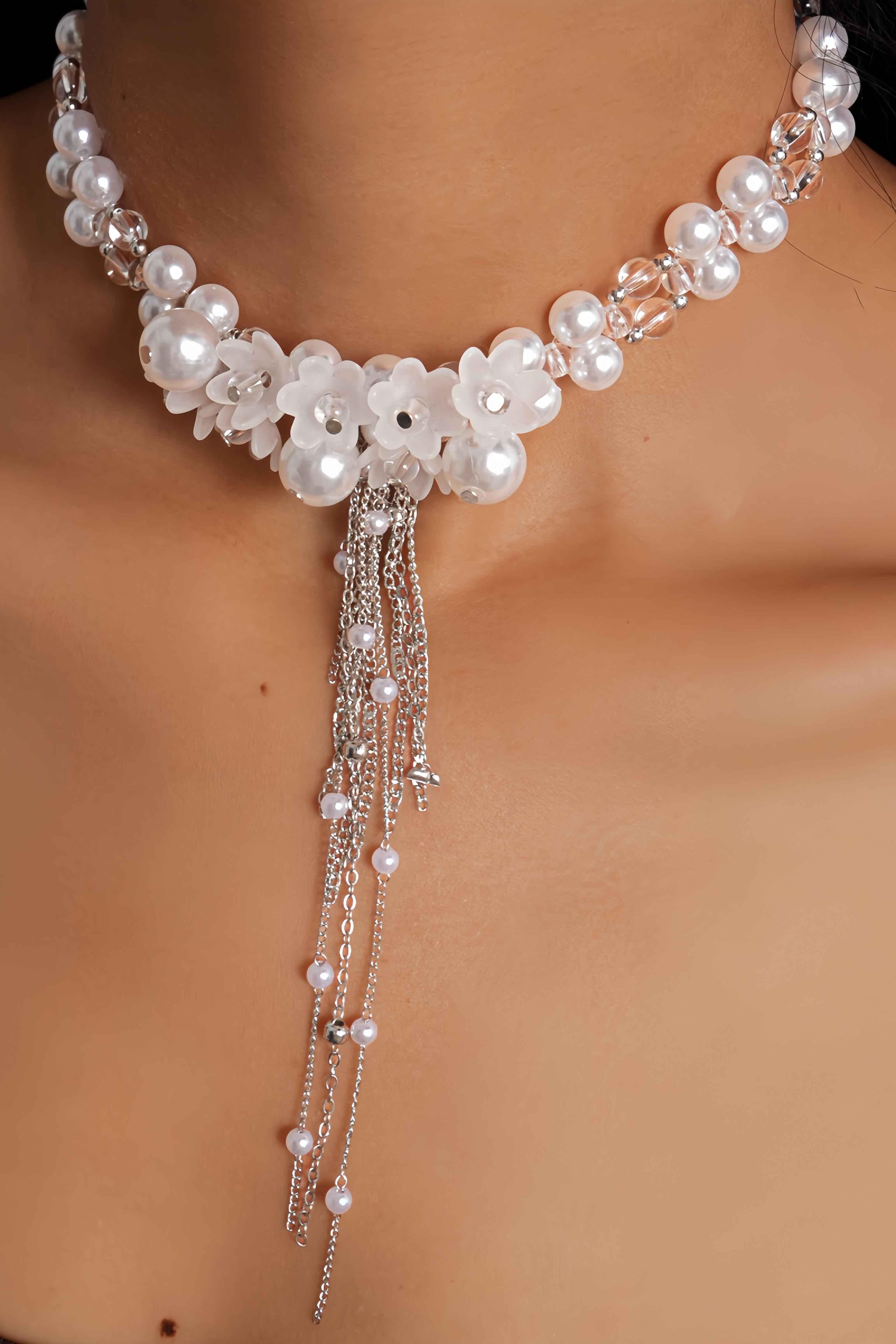 Logra Pearl Flower Necklace