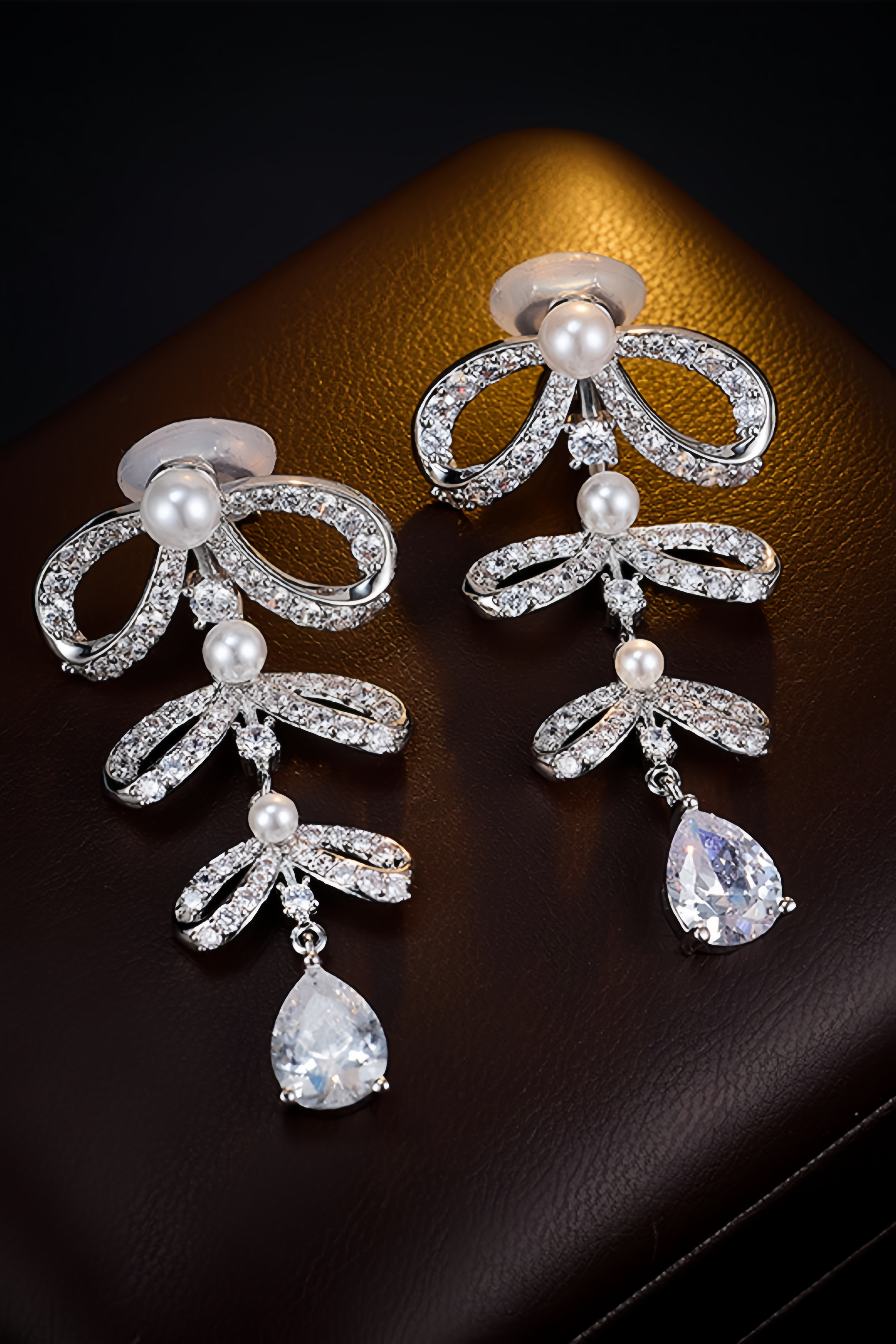 Avcan Bow Diamond Earrings