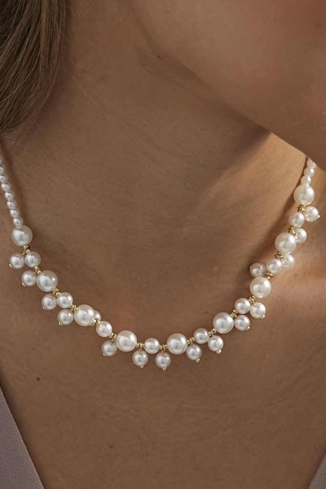 Fianna Imitation Pearl Pendant Necklace