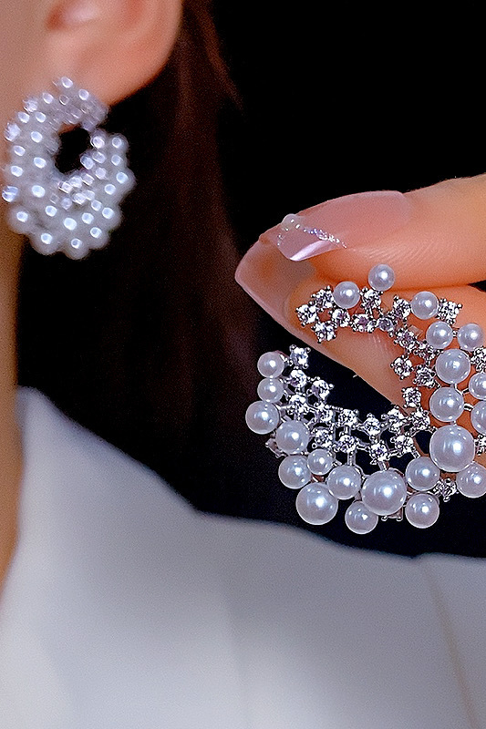 Elia Diamond Round Earrings