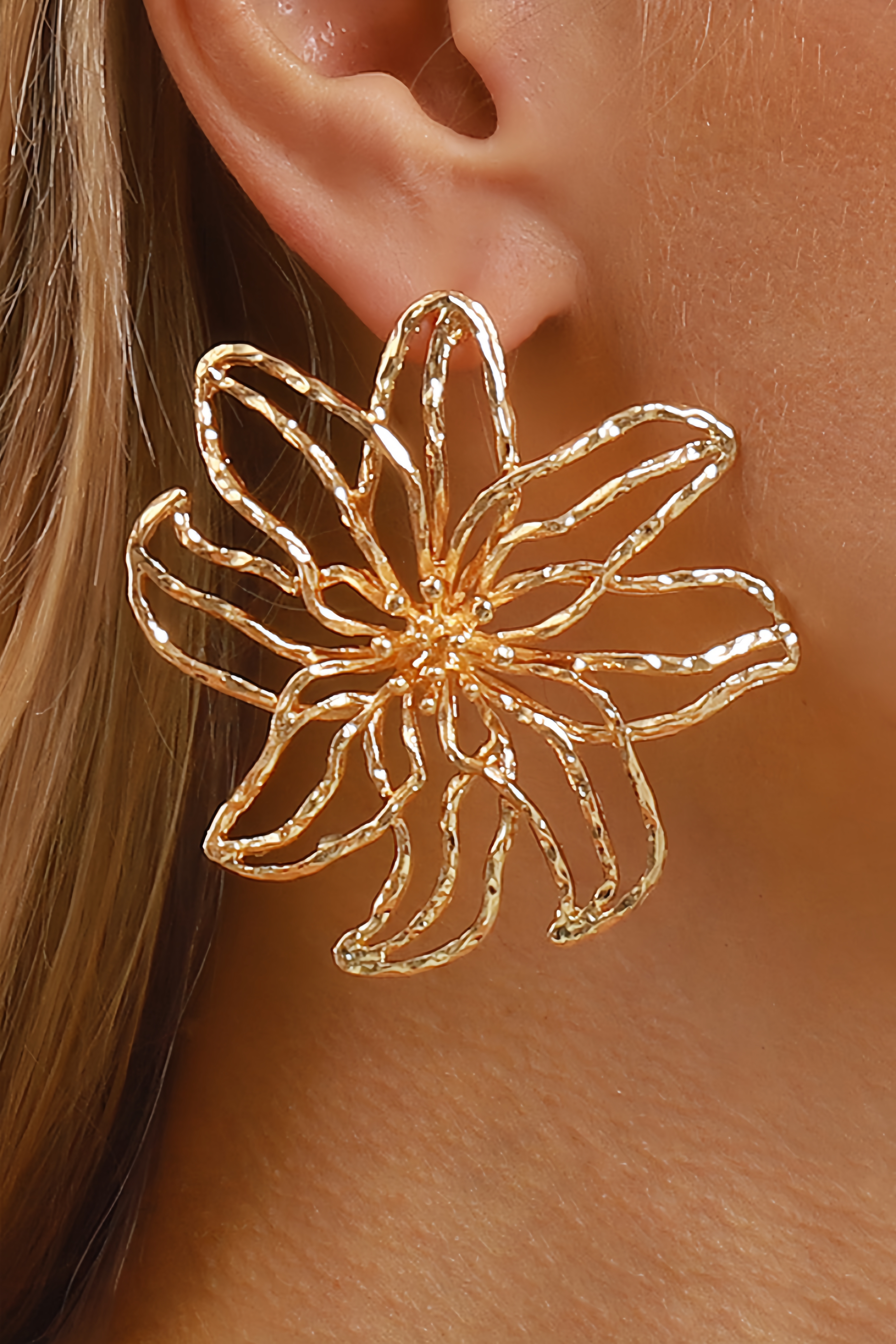 Aerona Floral Openwork Earrings