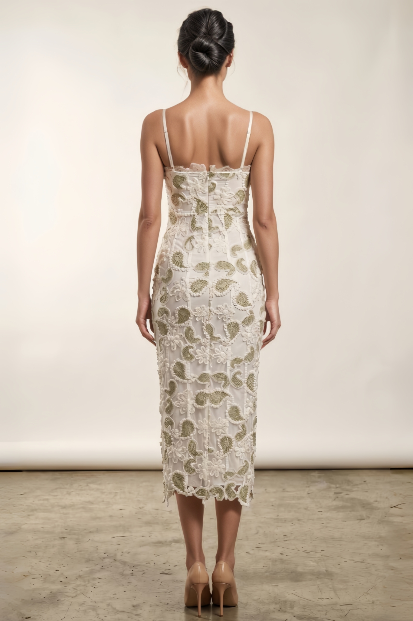 Yorak Sleeveless Lace Embroidered Midi Dress
