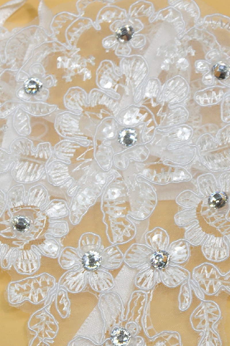 Gaige White Lace-Up Rhinestone Gloves