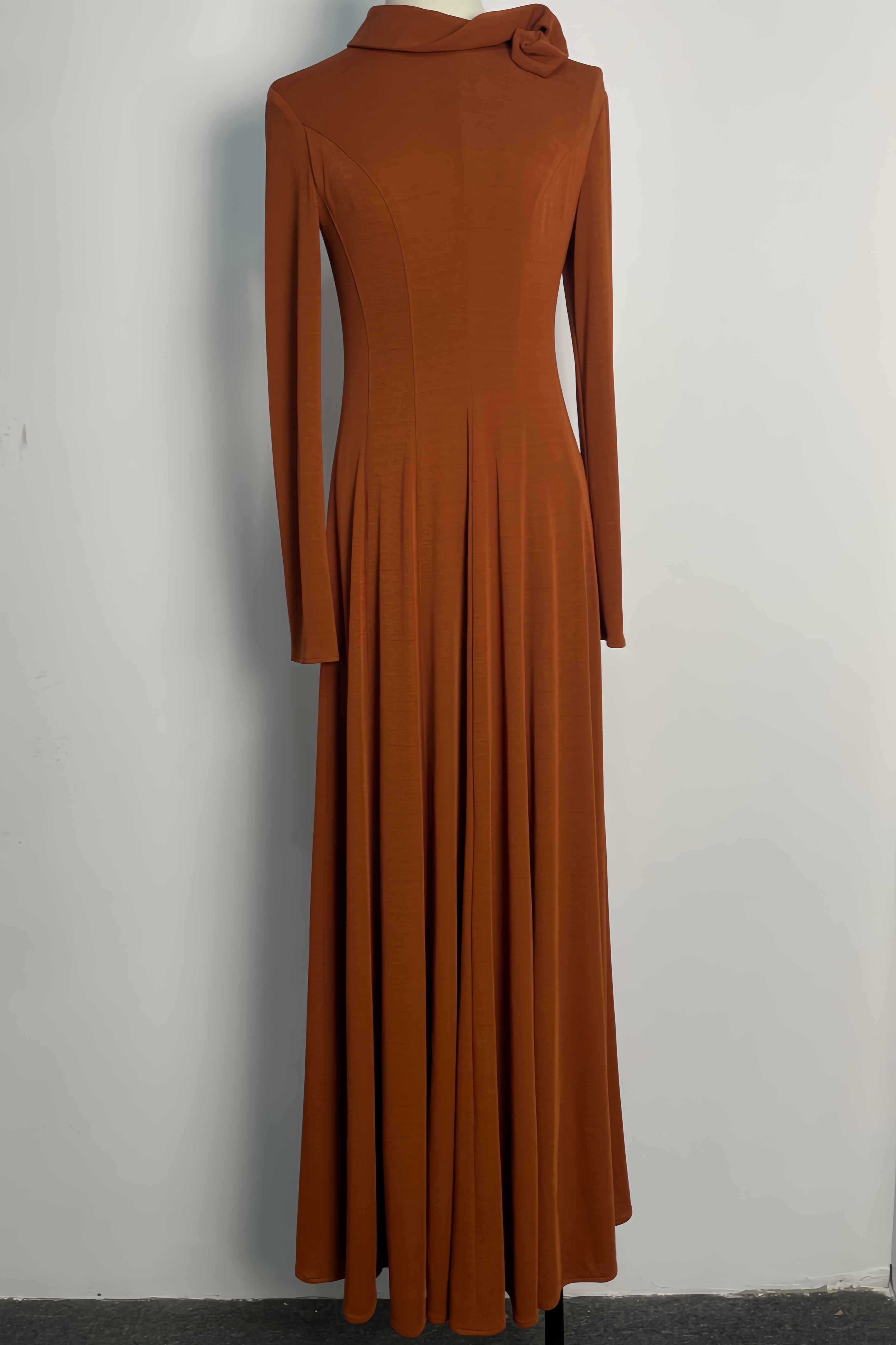 Meris Long Sleeves Flower Maxi Dress