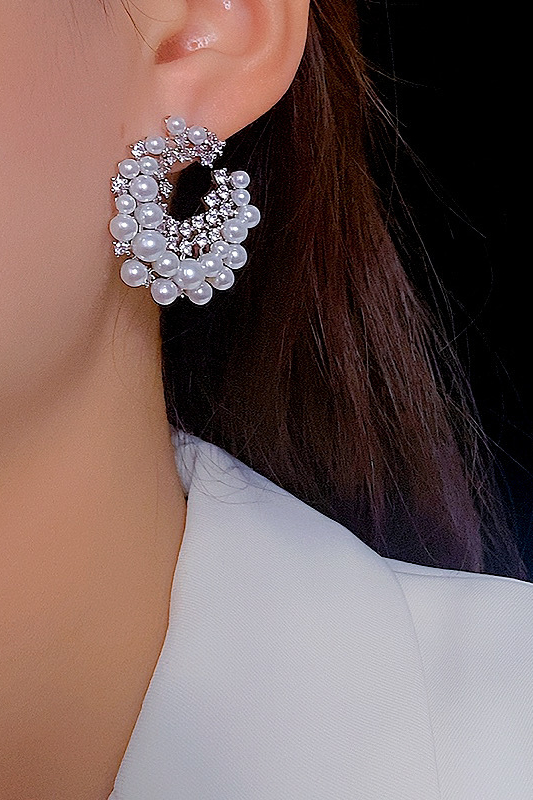 Elia Diamond Round Earrings