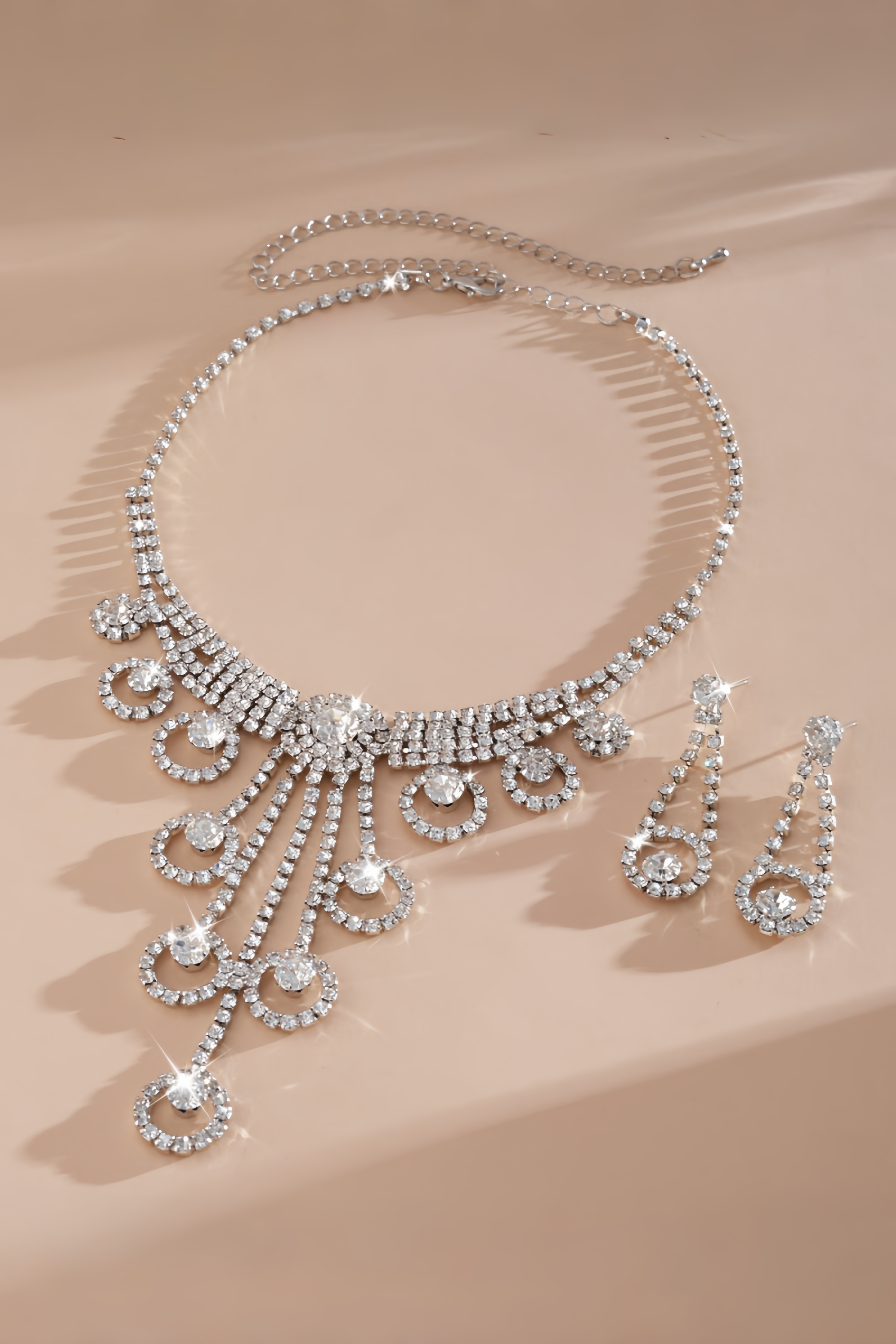 Hanriy Round Openwork Fringe Earrings Necklaces