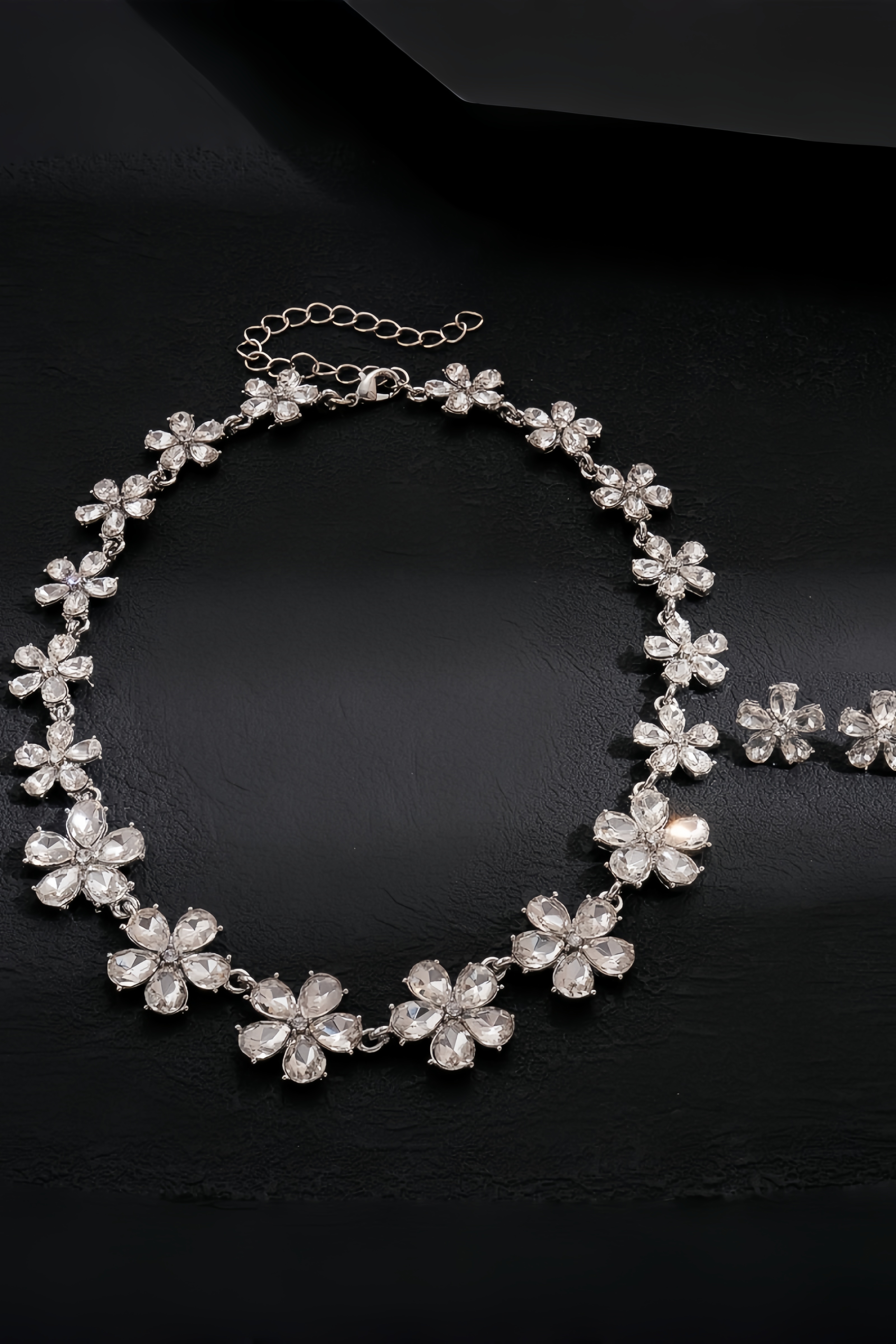 Hcnah Diamond Studded Flower Earrings Necklaces