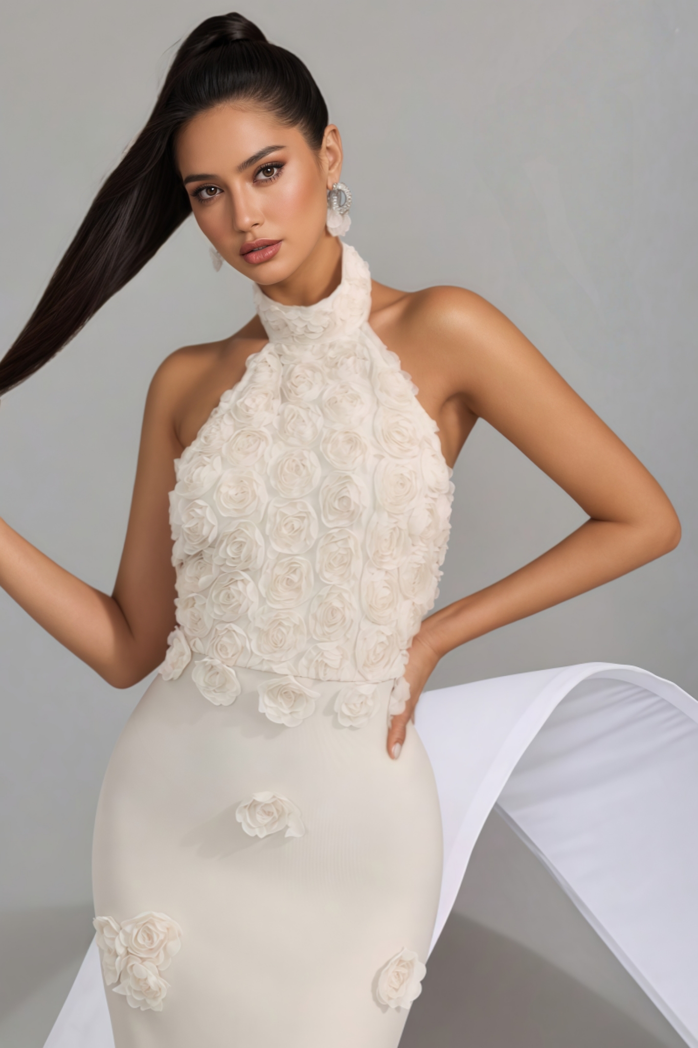 Stern Sleeveless 3D Floral Bandage Maxi Dress