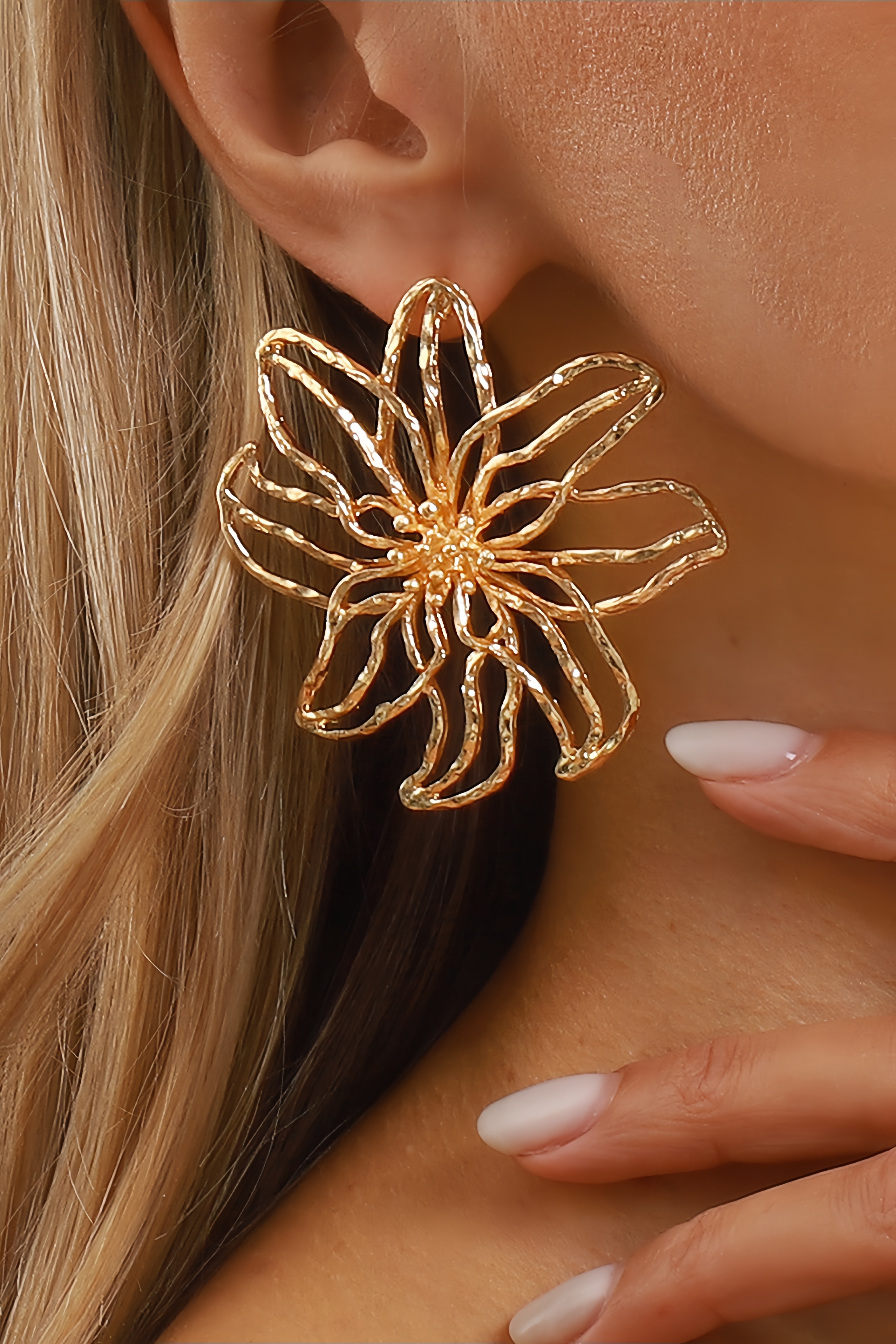 Aerona Floral Openwork Earrings