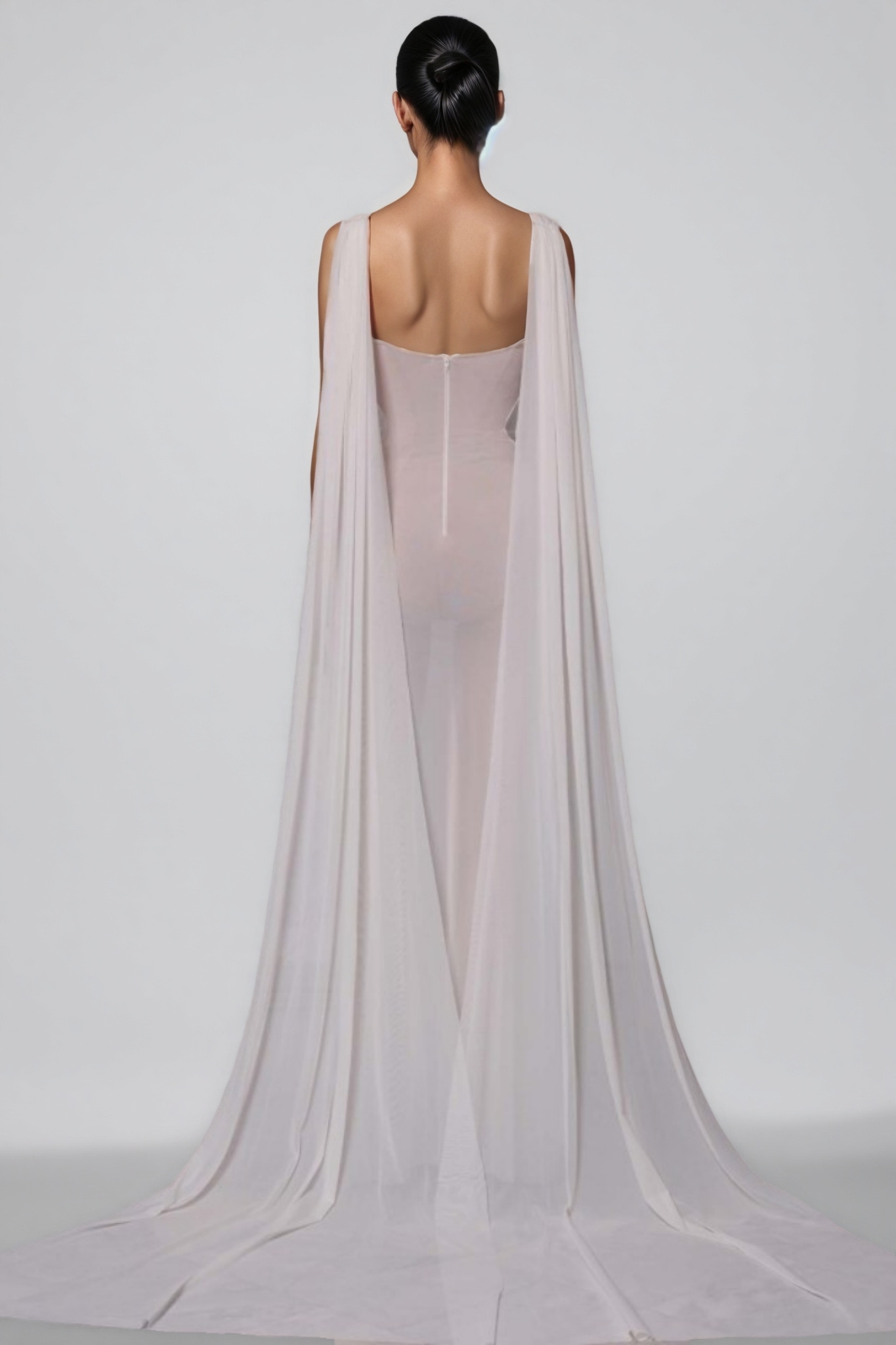 Briard White Backless V-Neck Maxi Dress