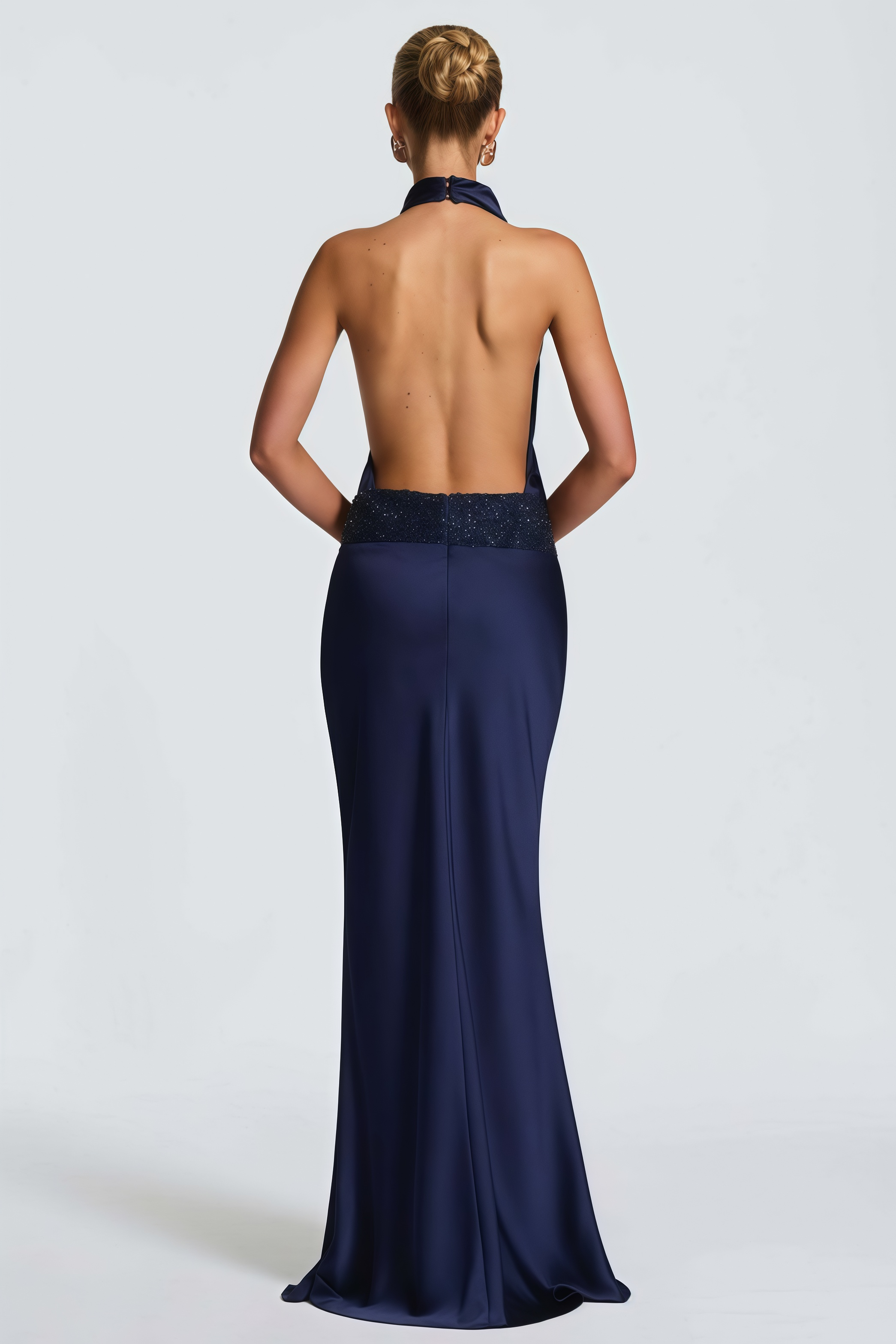 Ryselty Blue Backless Rhinestone Sleeveless Maxi Dress
