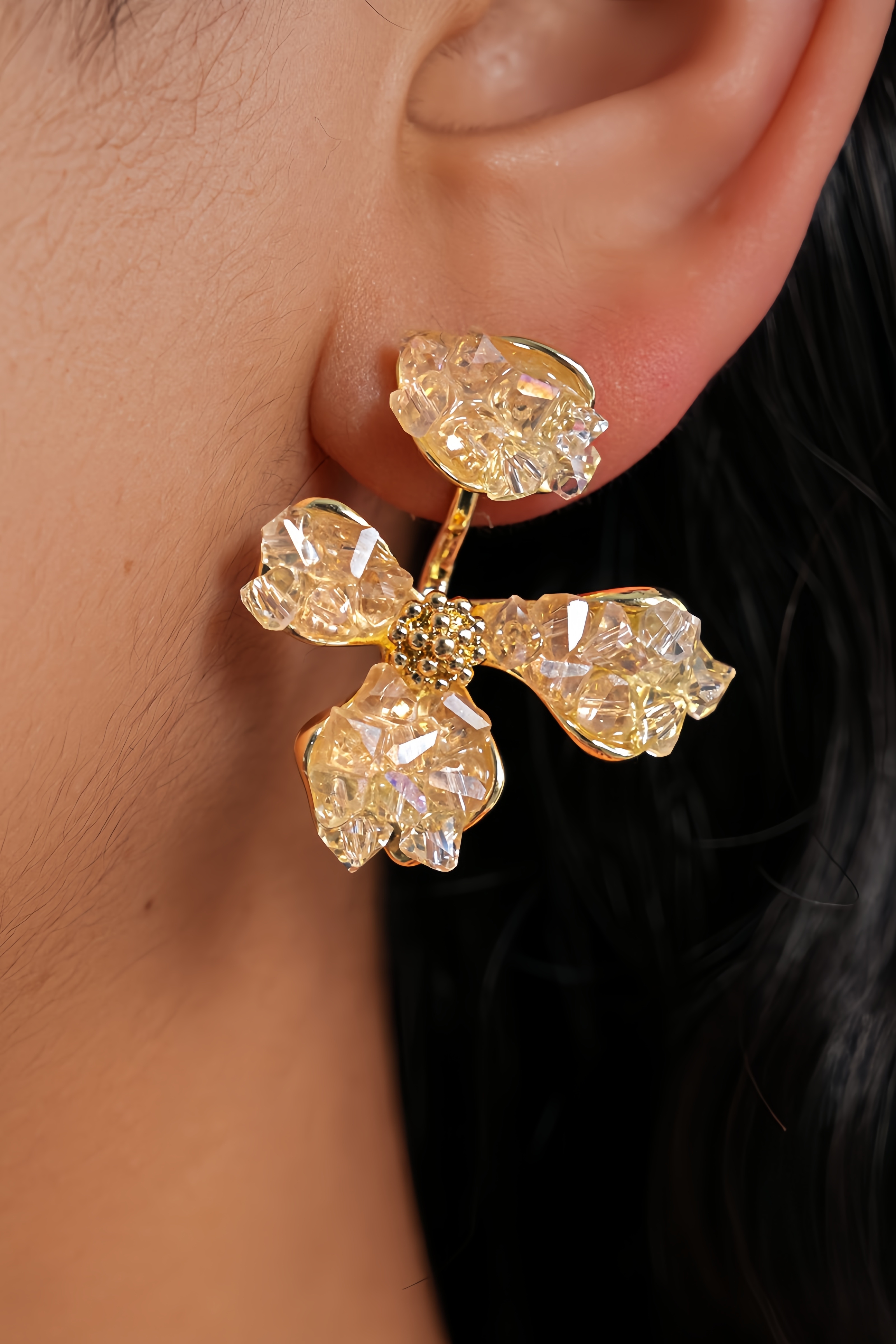Avgern Glass Flower Earrings