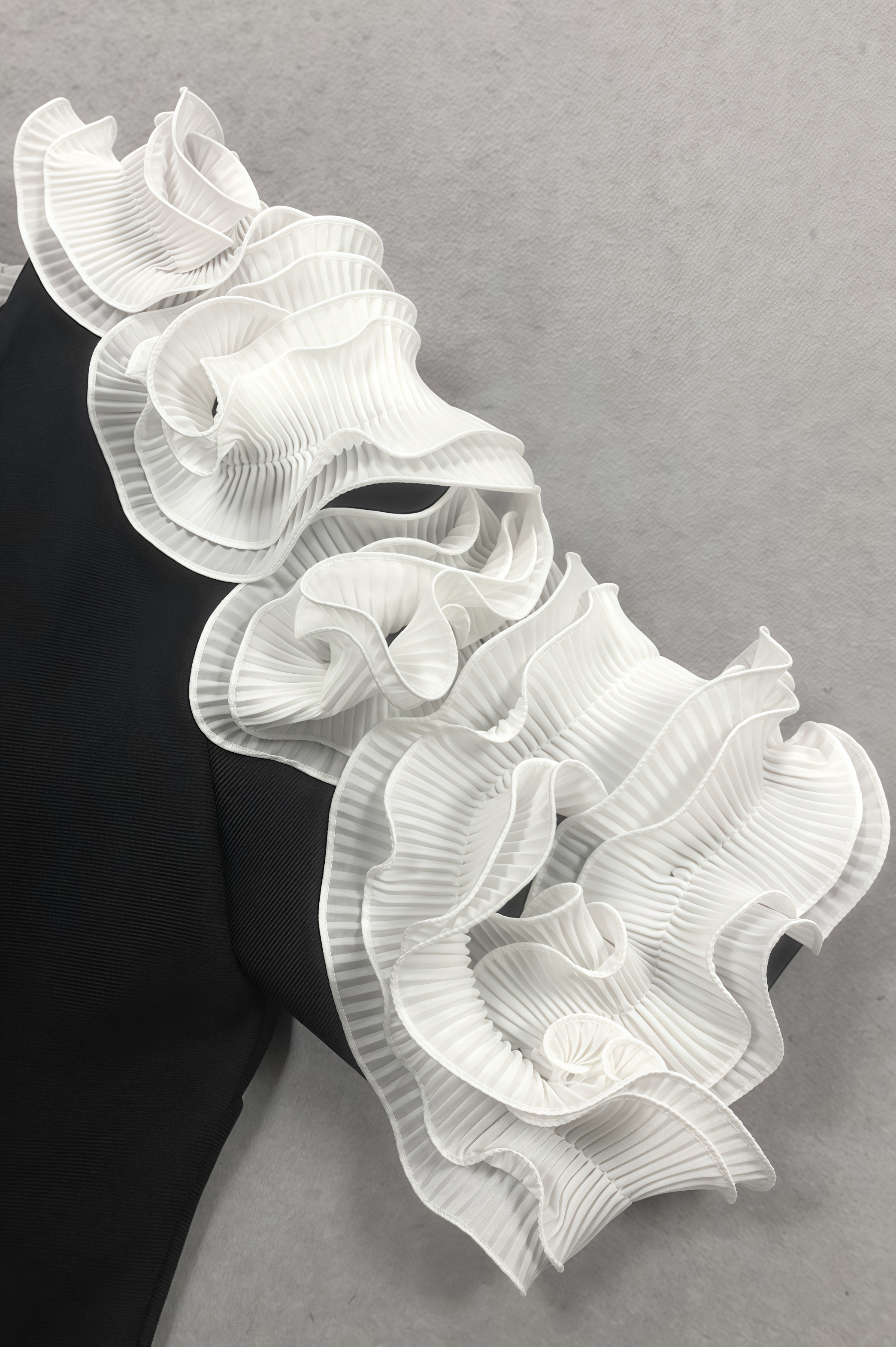 Zephyr Black 3D Floral Midi Dress