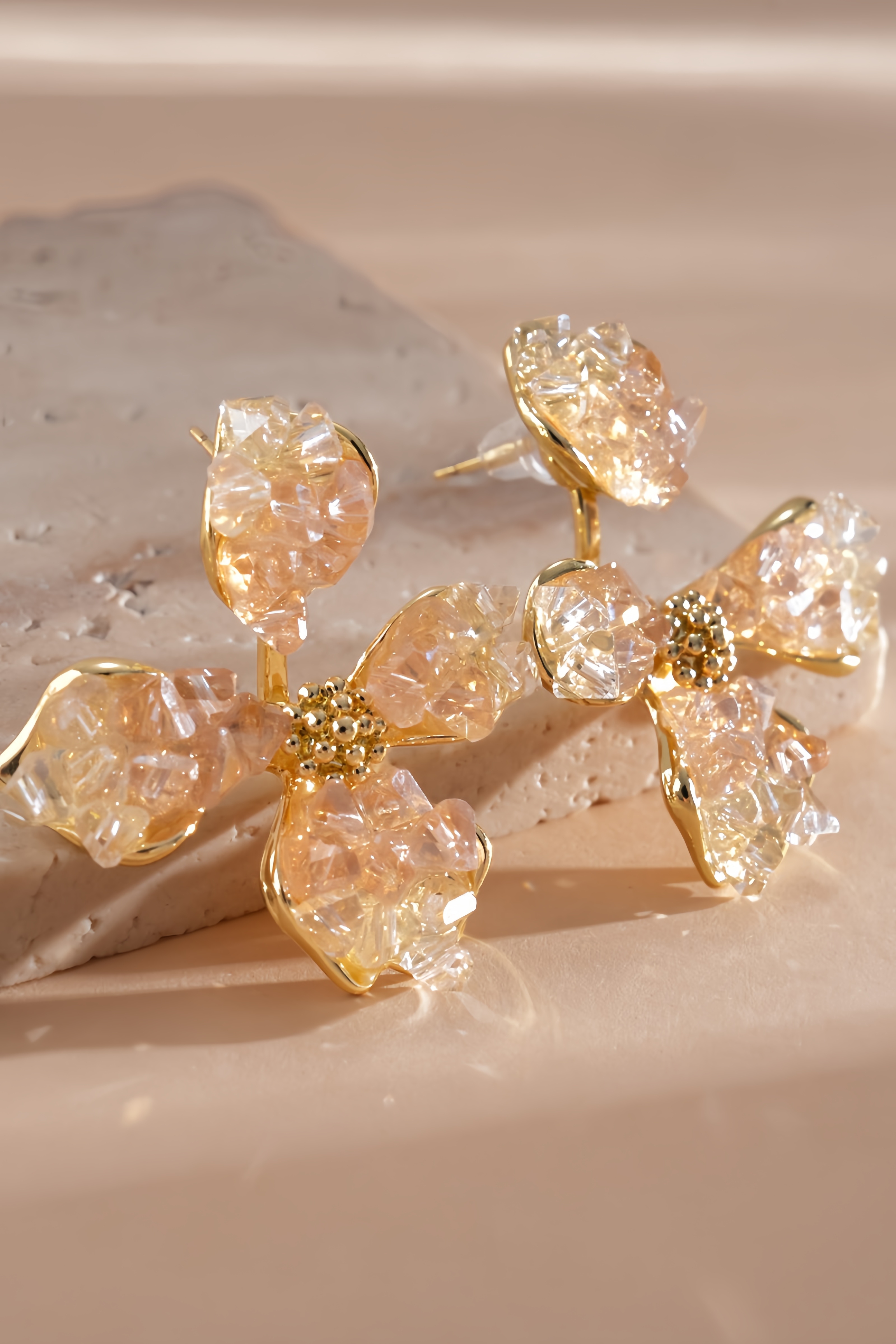 Avgern Glass Flower Earrings