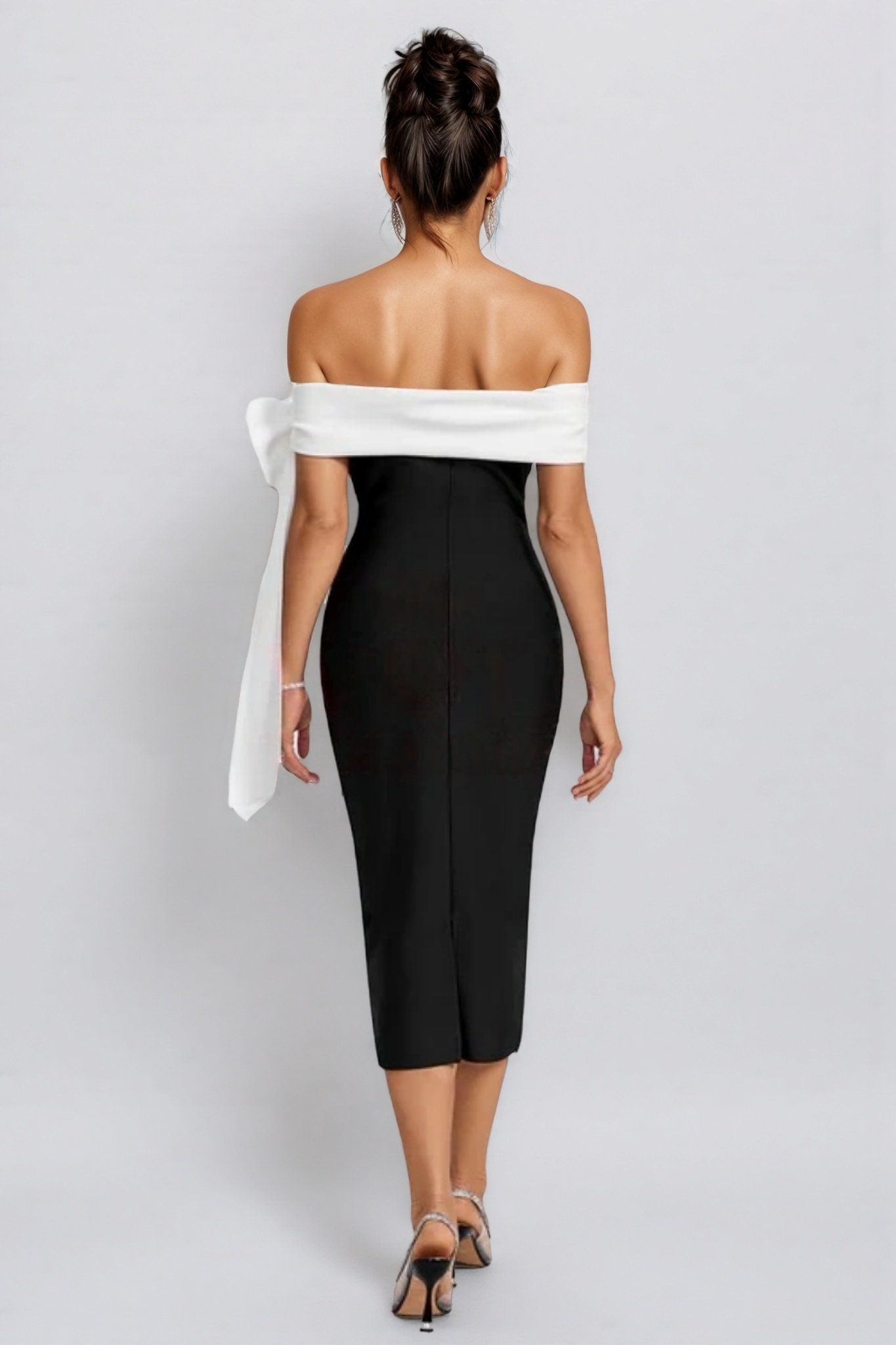 Yelia Stereo Bow Strapless Midi Dress