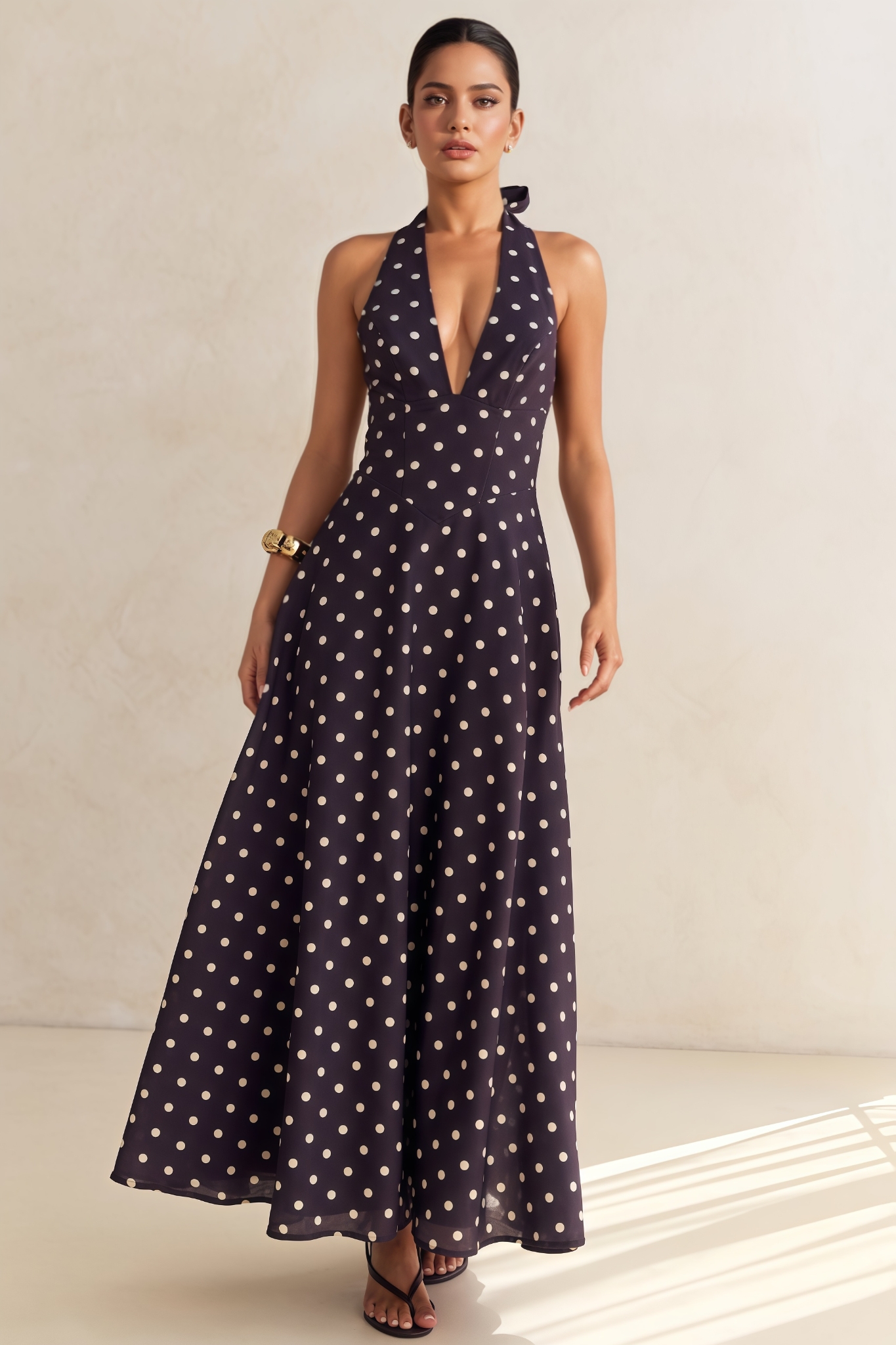 Qywan Halter Neck Backless Maxi Dress