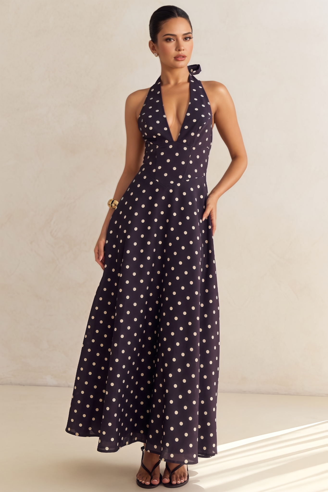 Qywan Halter Neck Backless Maxi Dress