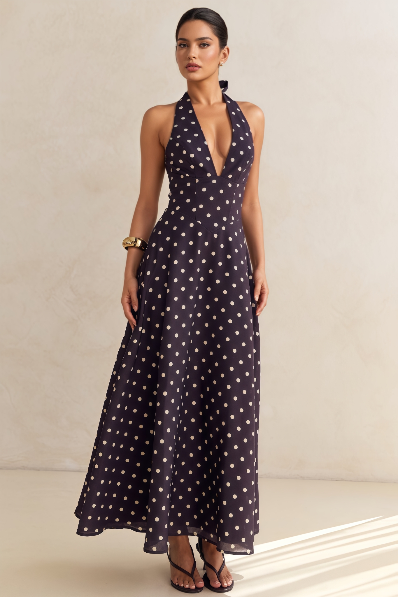 Qywan Halter Neck Backless Maxi Dress