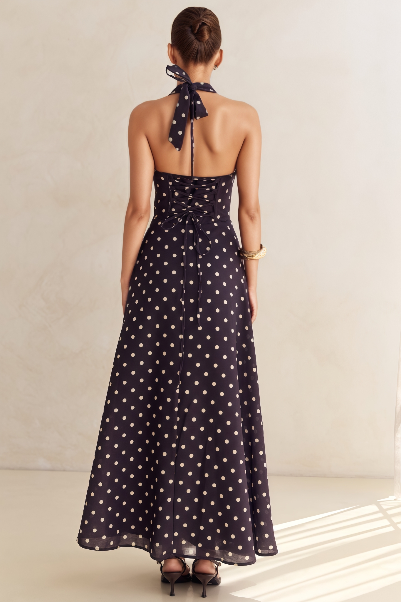 Qywan Halter Neck Backless Maxi Dress