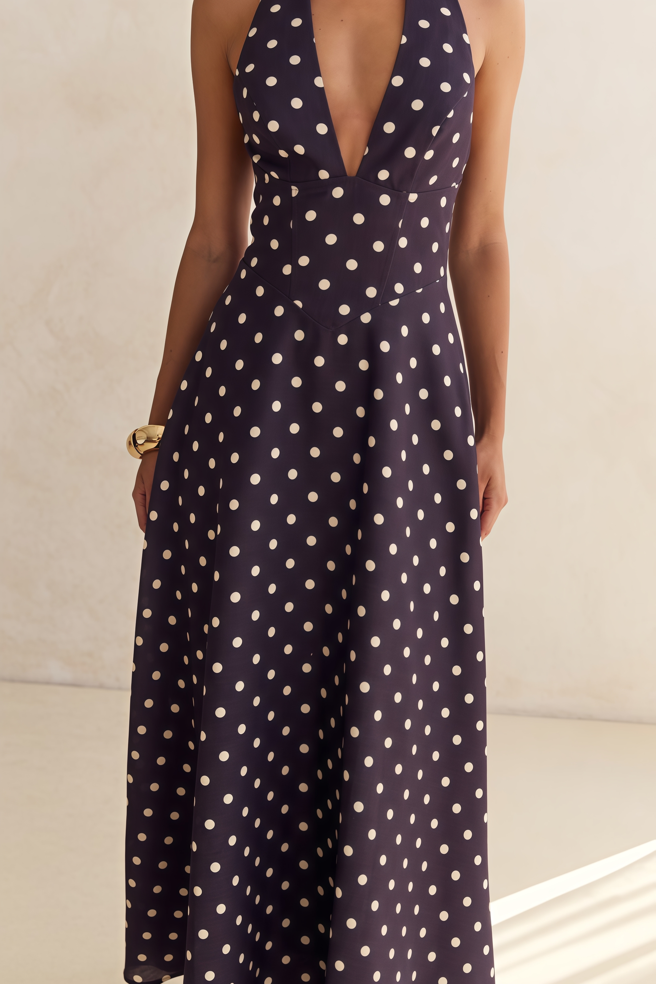 Qywan Halter Neck Backless Maxi Dress