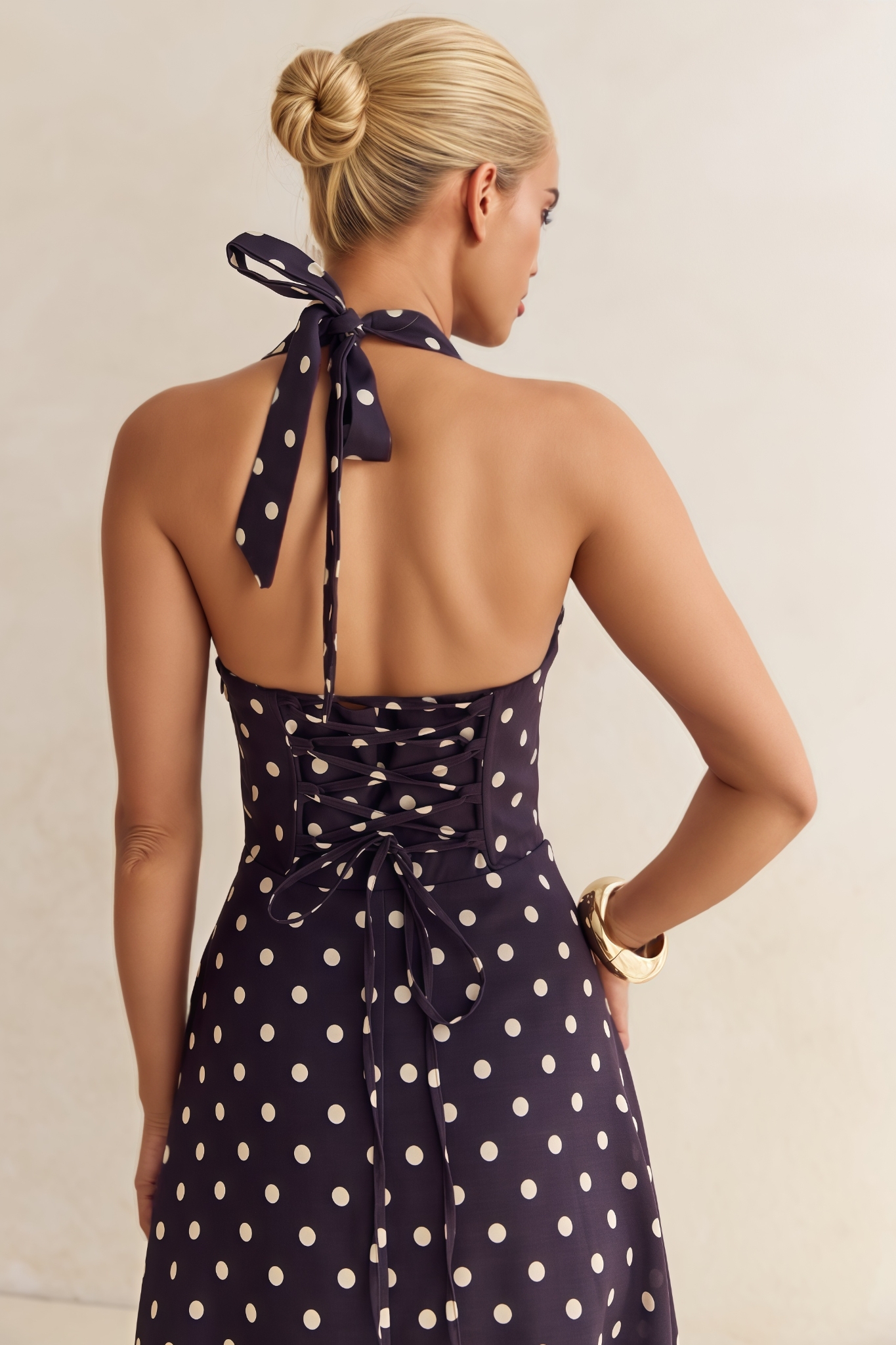 Qywan Halter Neck Backless Maxi Dress